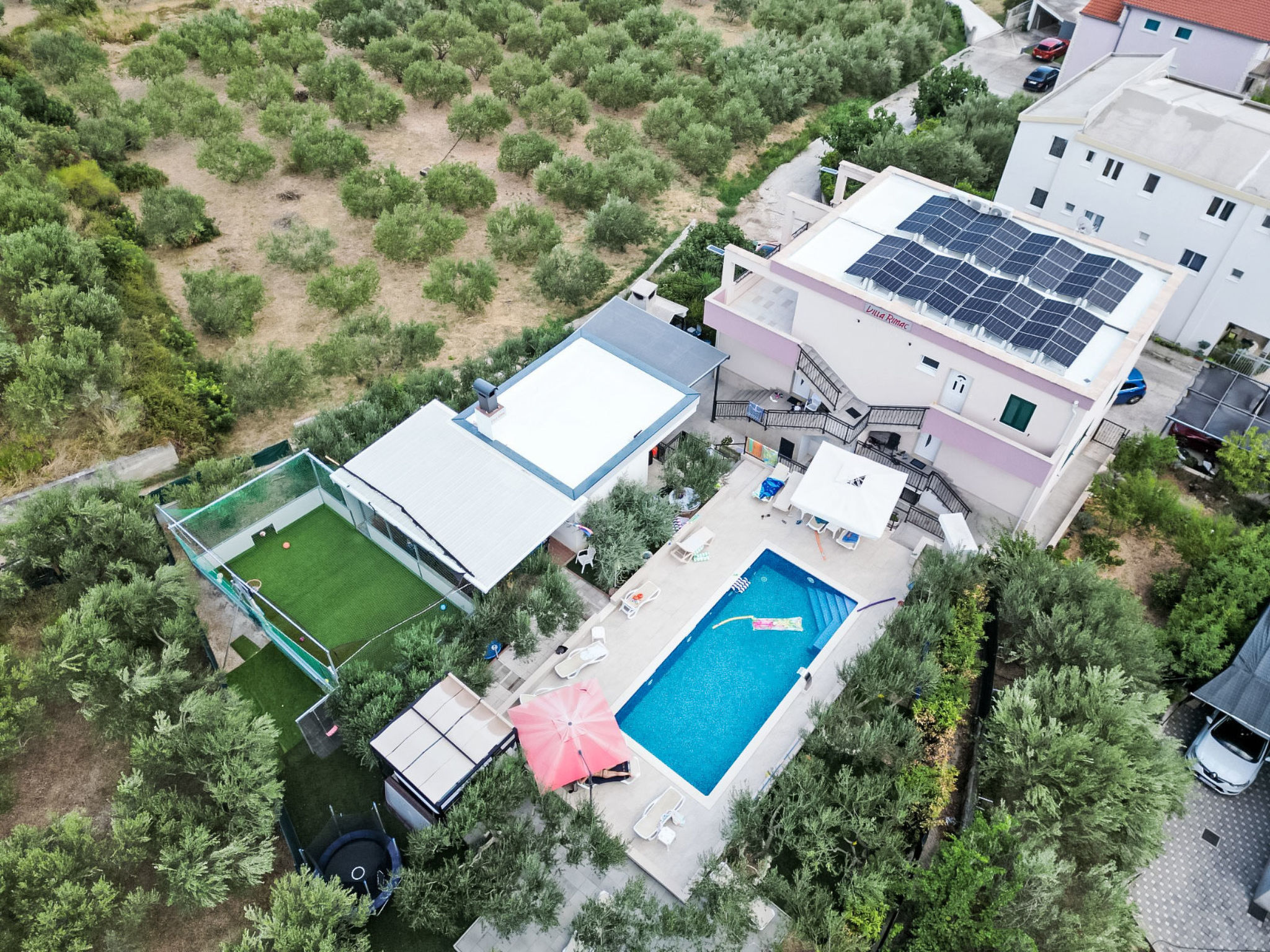 Villa Rimac in Kastel Stafilic mit Garten, Grill - Buiten