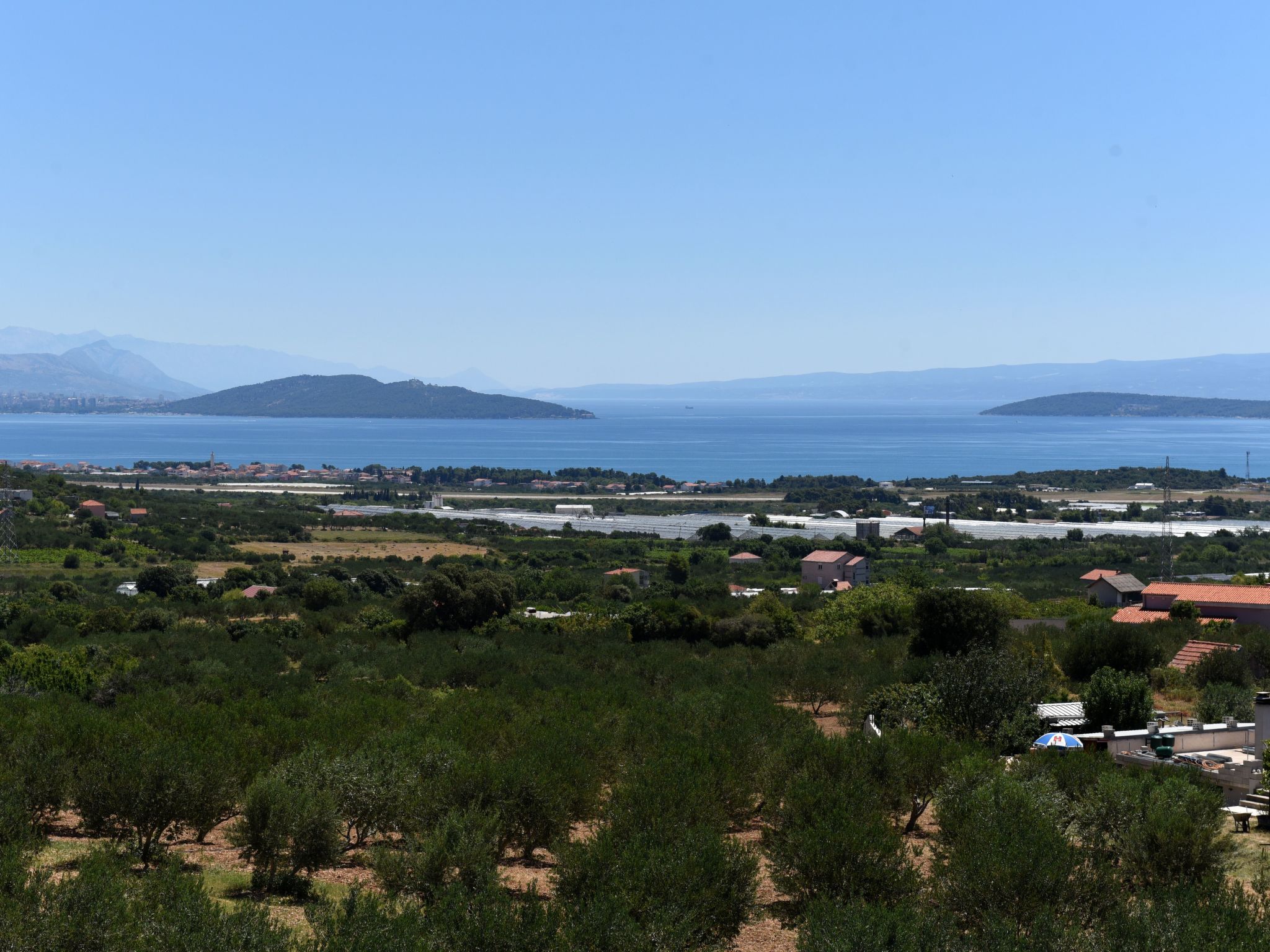 Villa Rimac in Kastel Stafilic mit Garten, Grill-Dedans