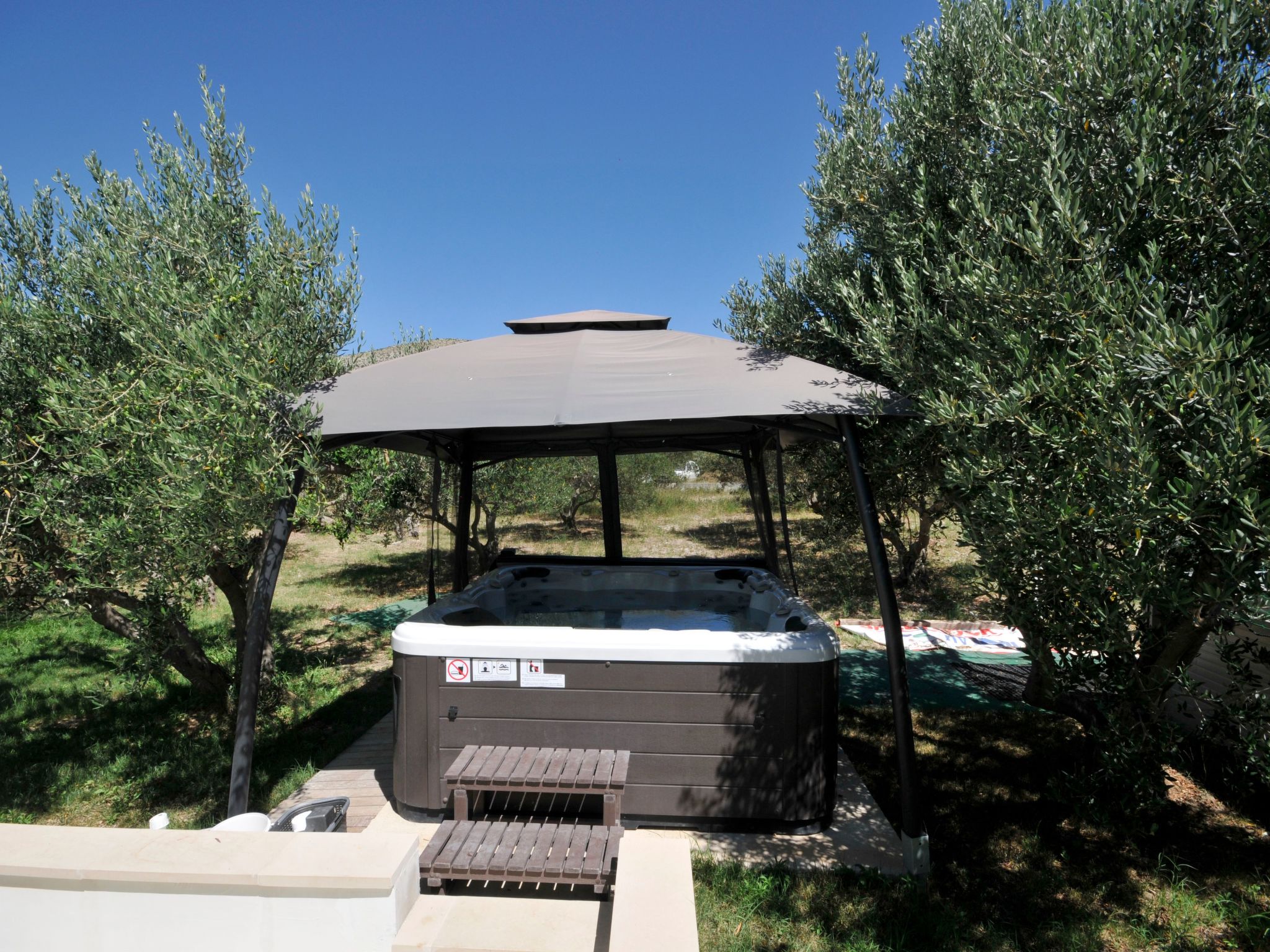 Villa Rimac in Kastel Stafilic mit Garten, Grill-Dedans