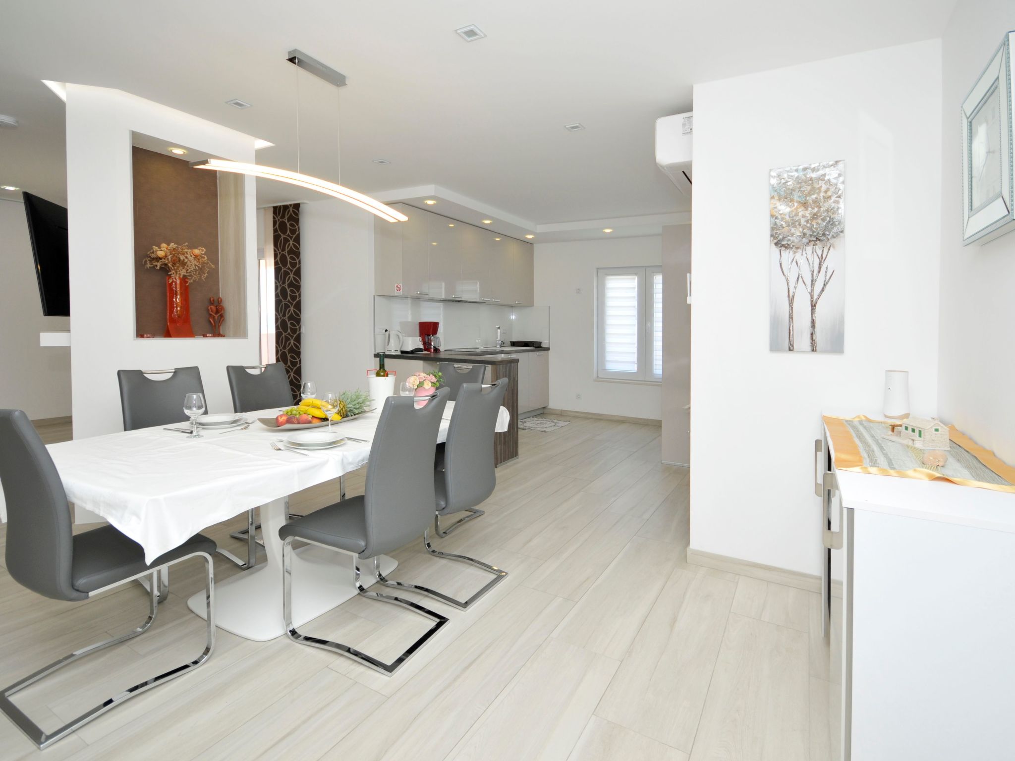 Villa Rimac in Kastel Stafilic mit Garten, Grill-Dedans