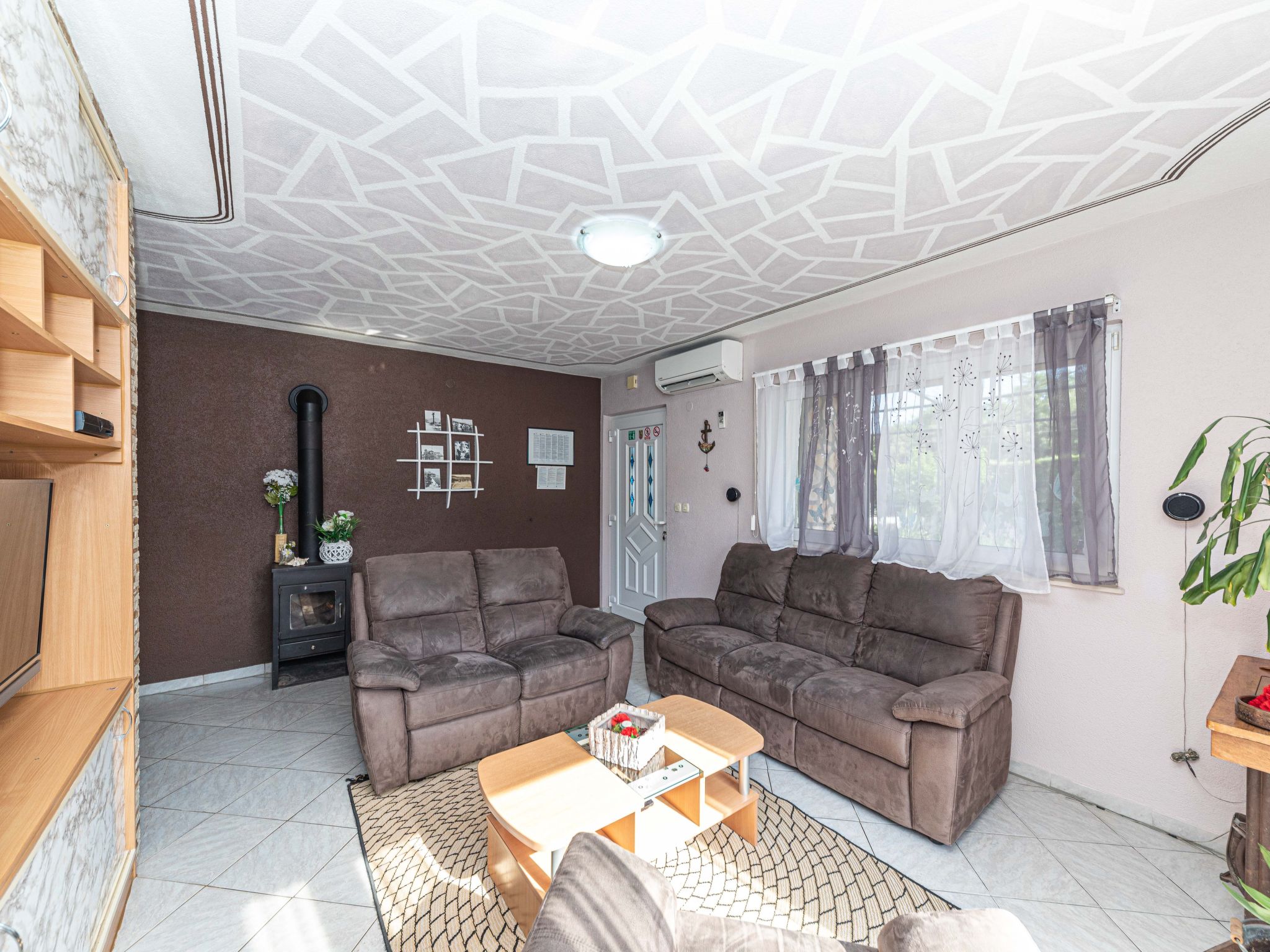 Haus zur alleinigen Nutzung-Binnen