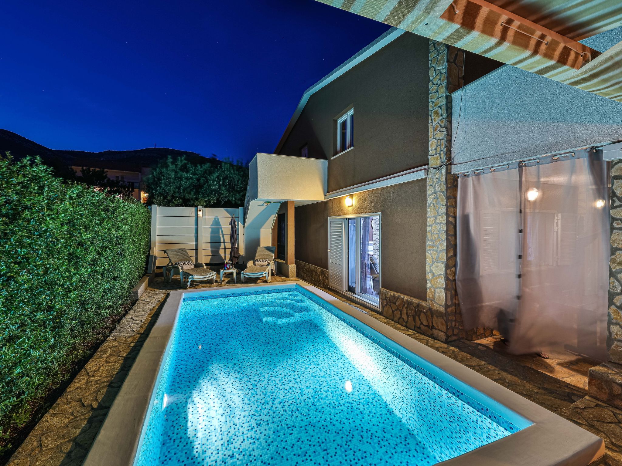 Haus zur alleinigen Nutzung-Binnen