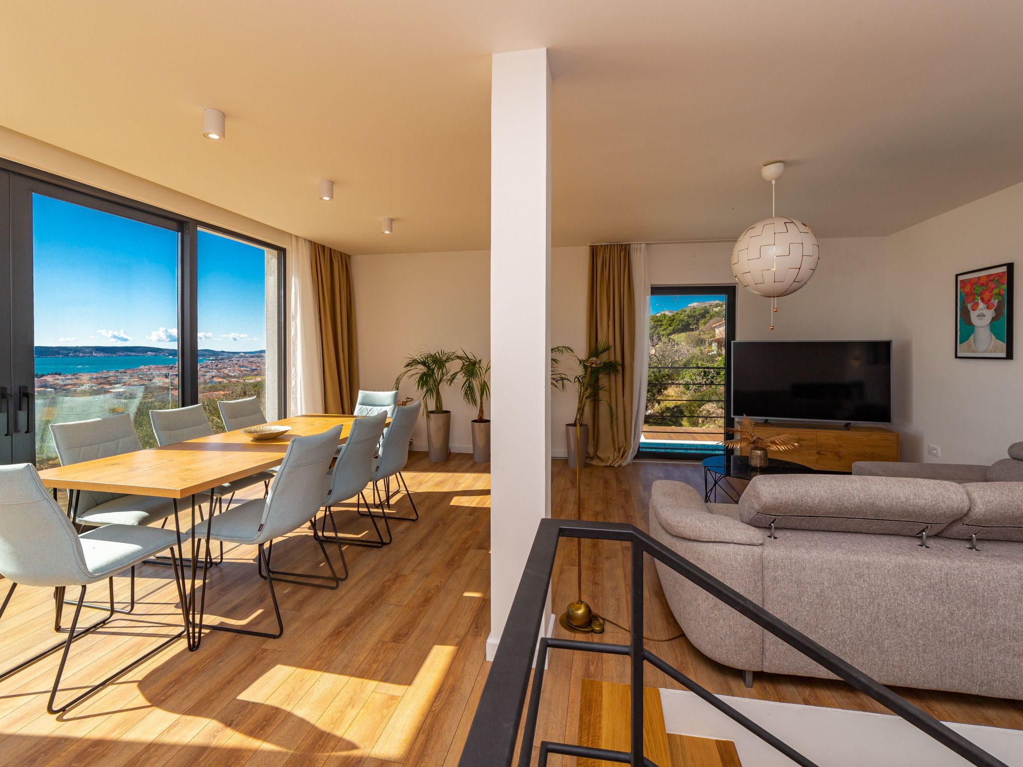 Haus für 9 Personen und 1 Kind in Kastel Luksic-Binnen