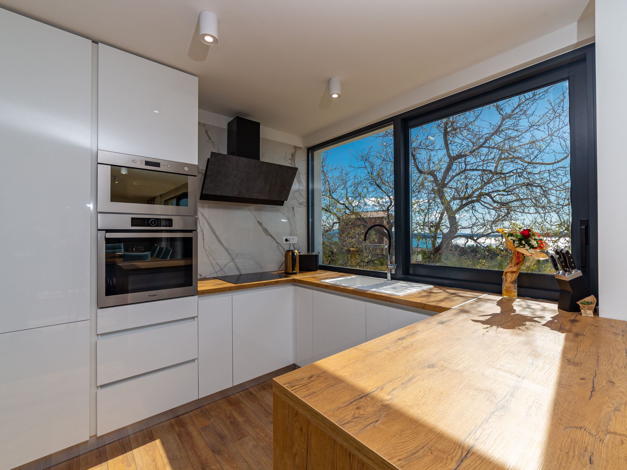 Haus für 9 Personen und 1 Kind in Kastel Luksic-Binnen