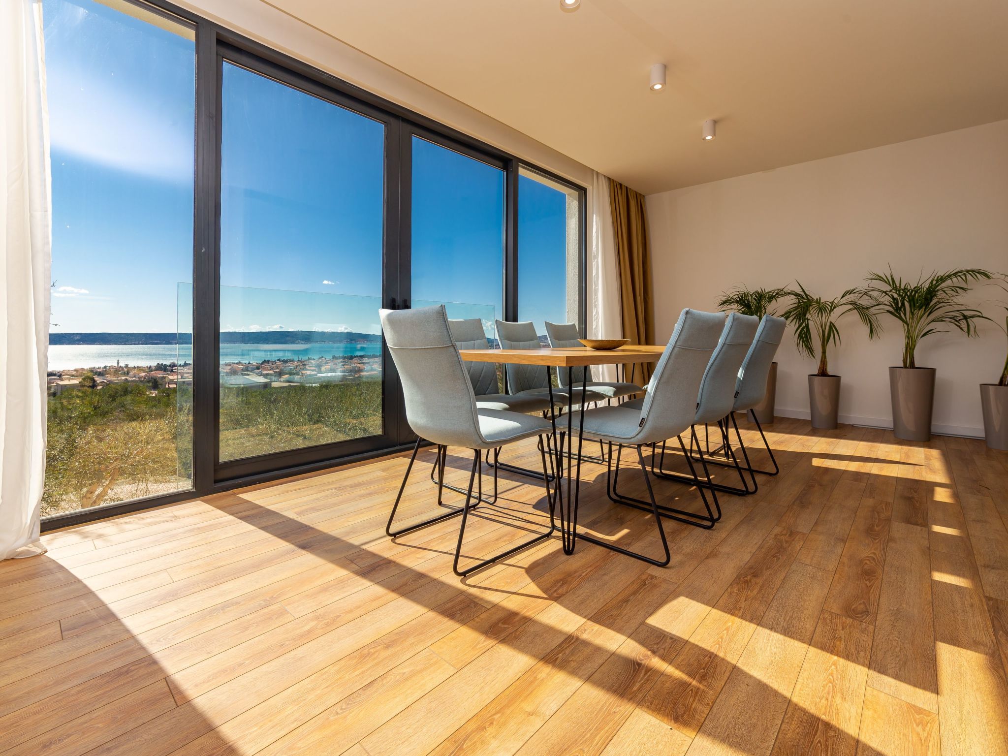 Haus für 9 Personen und 1 Kind in Kastel Luksic-Binnen