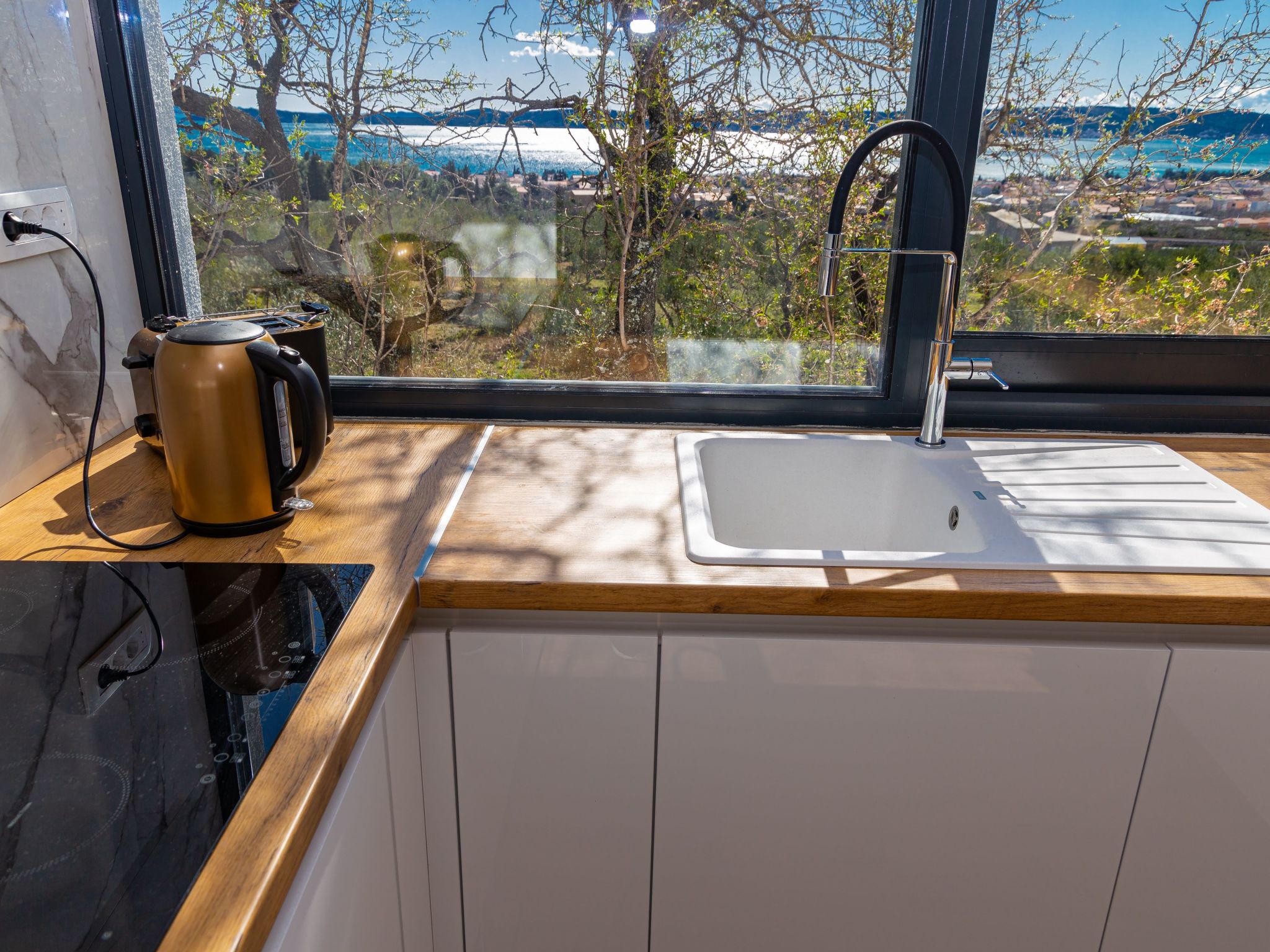 Haus für 9 Personen und 1 Kind in Kastel Luksic-Binnen