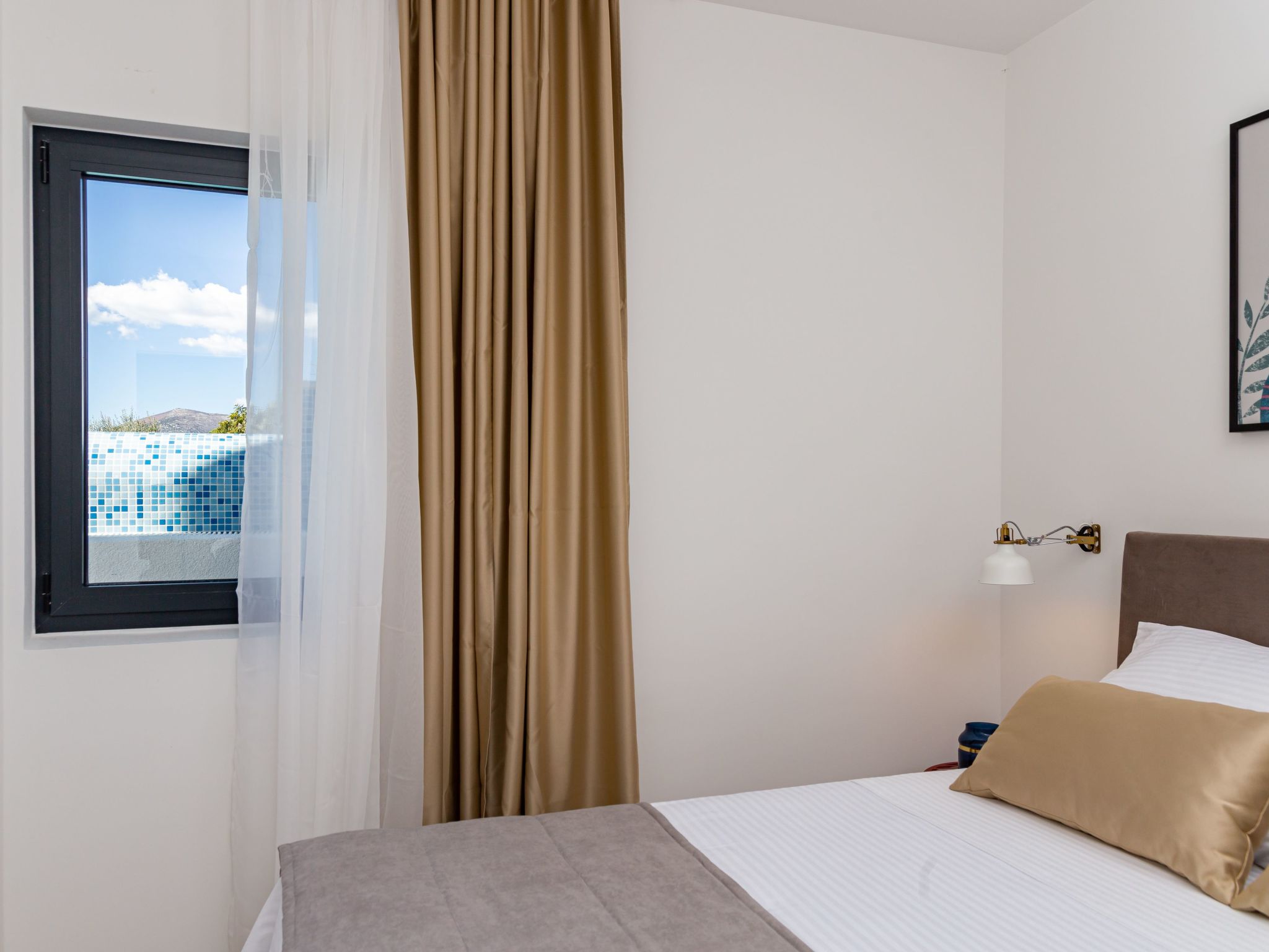 Haus für 9 Personen und 1 Kind in Kastel Luksic-Binnen