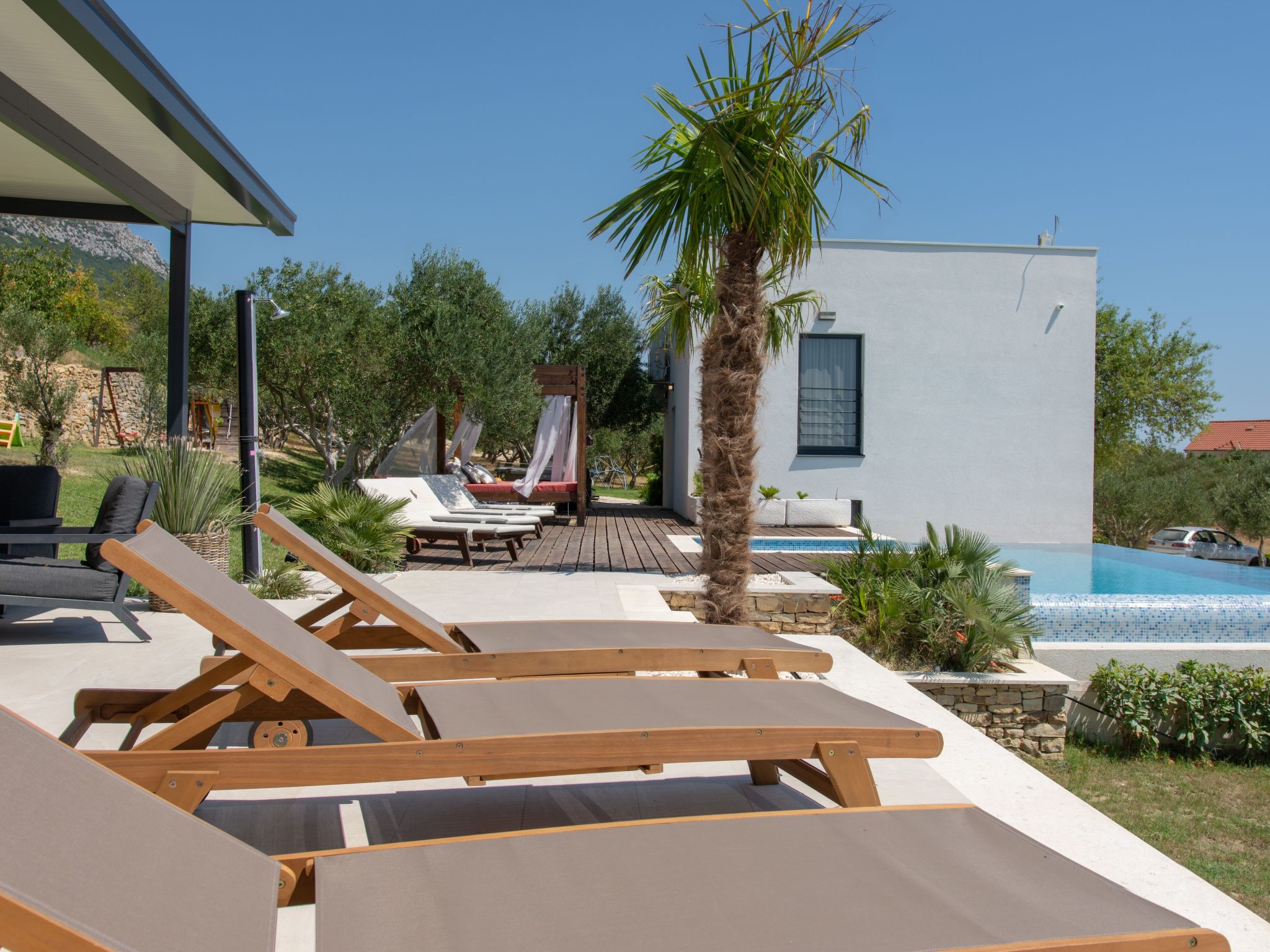 Haus für 9 Personen und 1 Kind in Kastel Luksic-Binnen