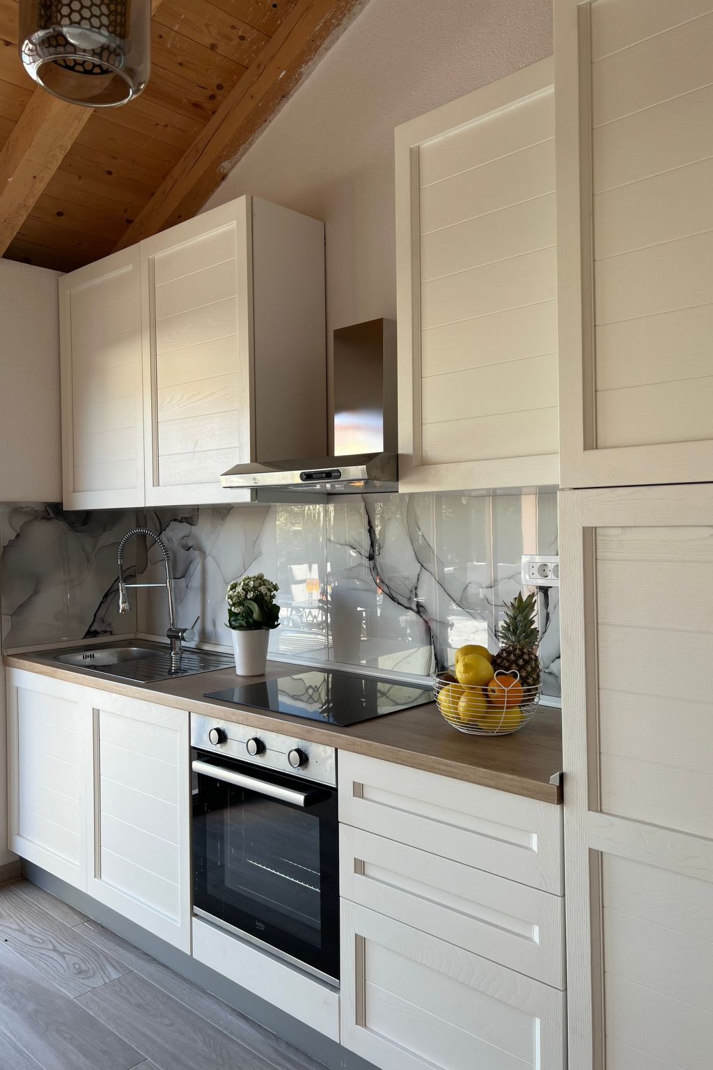 Moderne Meerblick ap.1 mit Pool und Terrasse bbq in der Nähe von Split Trogir-Binnen