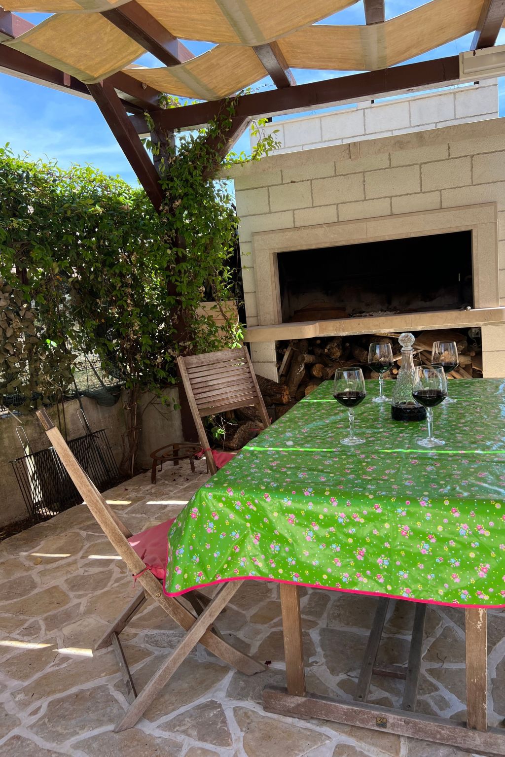 Moderne Meerblick ap.1 mit Pool und Terrasse bbq in der Nähe von Split Trogir-Binnen