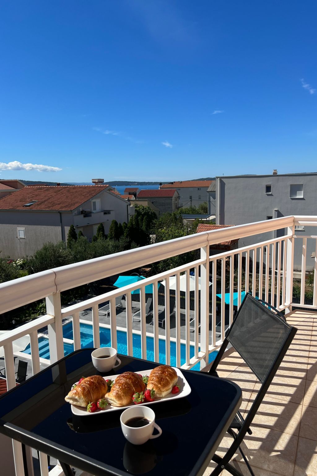 Moderne Meerblick ap.1 mit Pool und Terrasse bbq in der Nähe von Split Trogir-Binnen