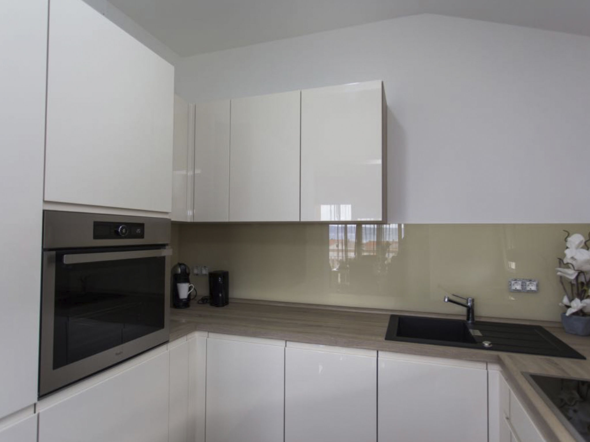 Moderne Meerblick ap.1 mit Pool und Terrasse bbq in der Nähe von Split Trogir-Binnen