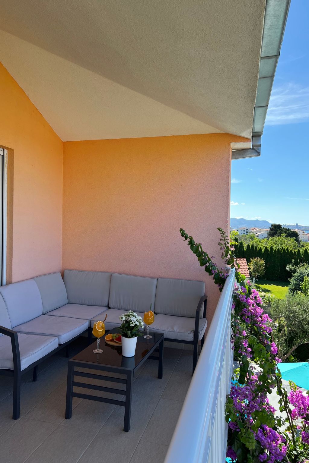 Moderne Meerblick ap.1 mit Pool und Terrasse bbq in der Nähe von Split Trogir-Binnen