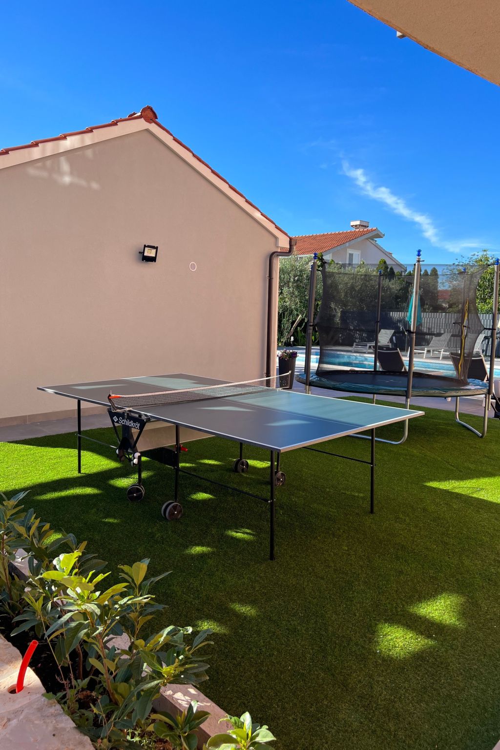 Moderne ap. 2 mit Pool und Grill in der Nähe von Split und Trogir-Binnen