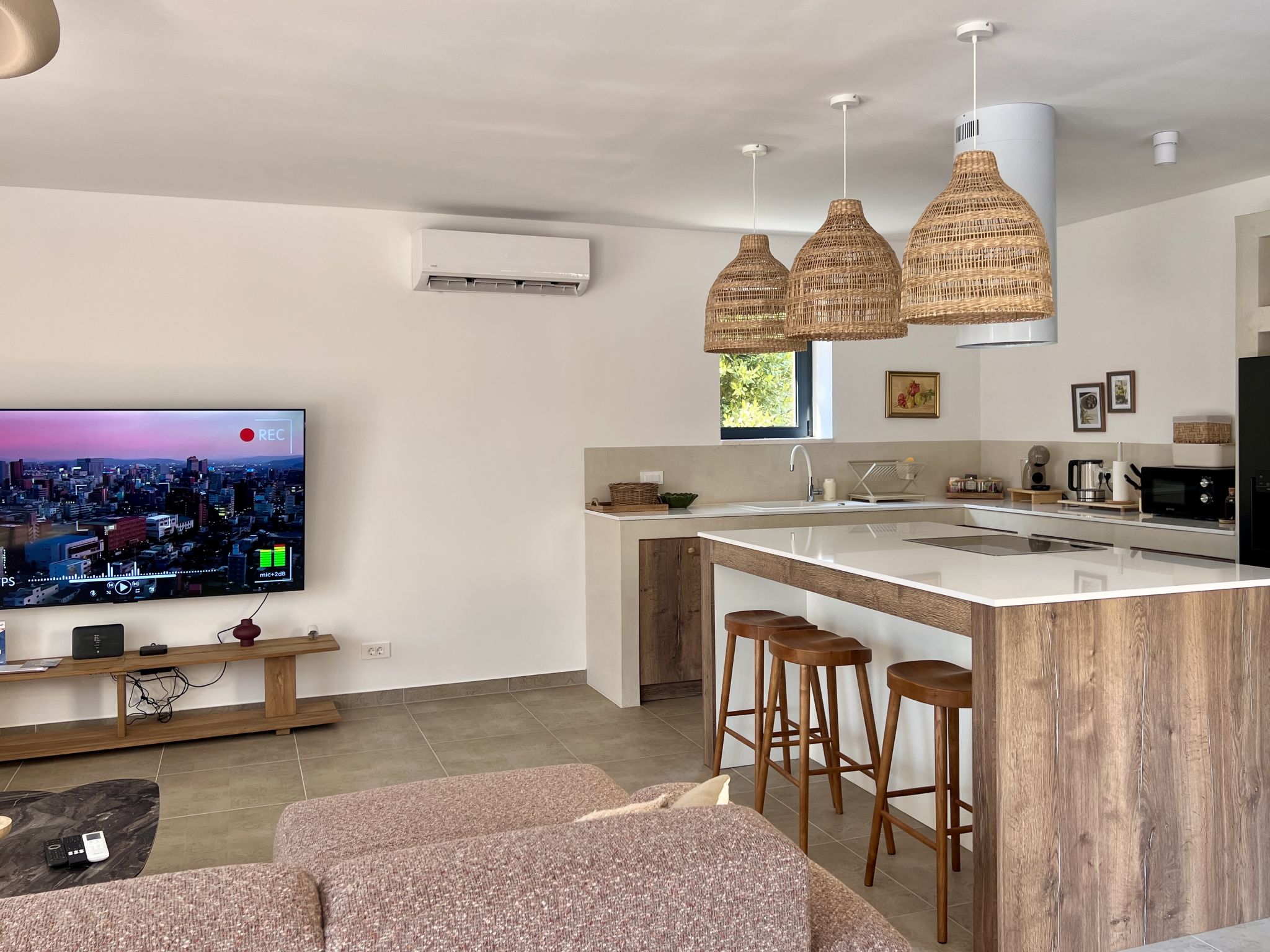 Grandpa Pouls Heritage, heated Pool - Binnen