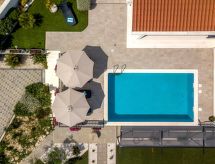 Villa Meerjungfrau: Luxe vrijstaande villa aan het strand in Kaštel Kambelovac - thumbnail 3
