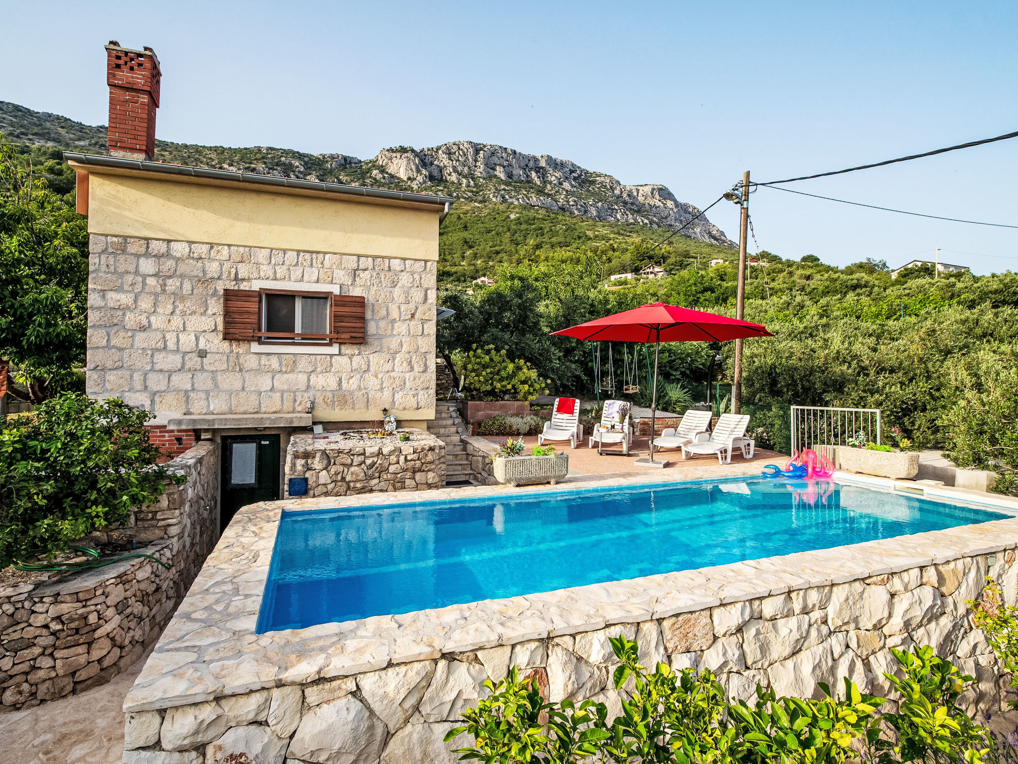 Hill Pool