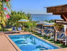 Villa Antea: Vrijstaande luxe met privézwembad vlakbij zee in Kaštel Sućurac - thumbnail 1