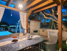 Villa Antea: Vrijstaande luxe met privézwembad vlakbij zee in Kaštel Sućurac - thumbnail 6