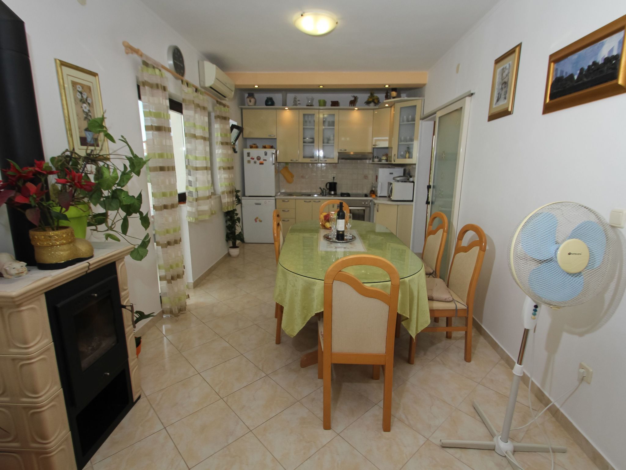 Vinka mit schönem Meerblick-Drinnen