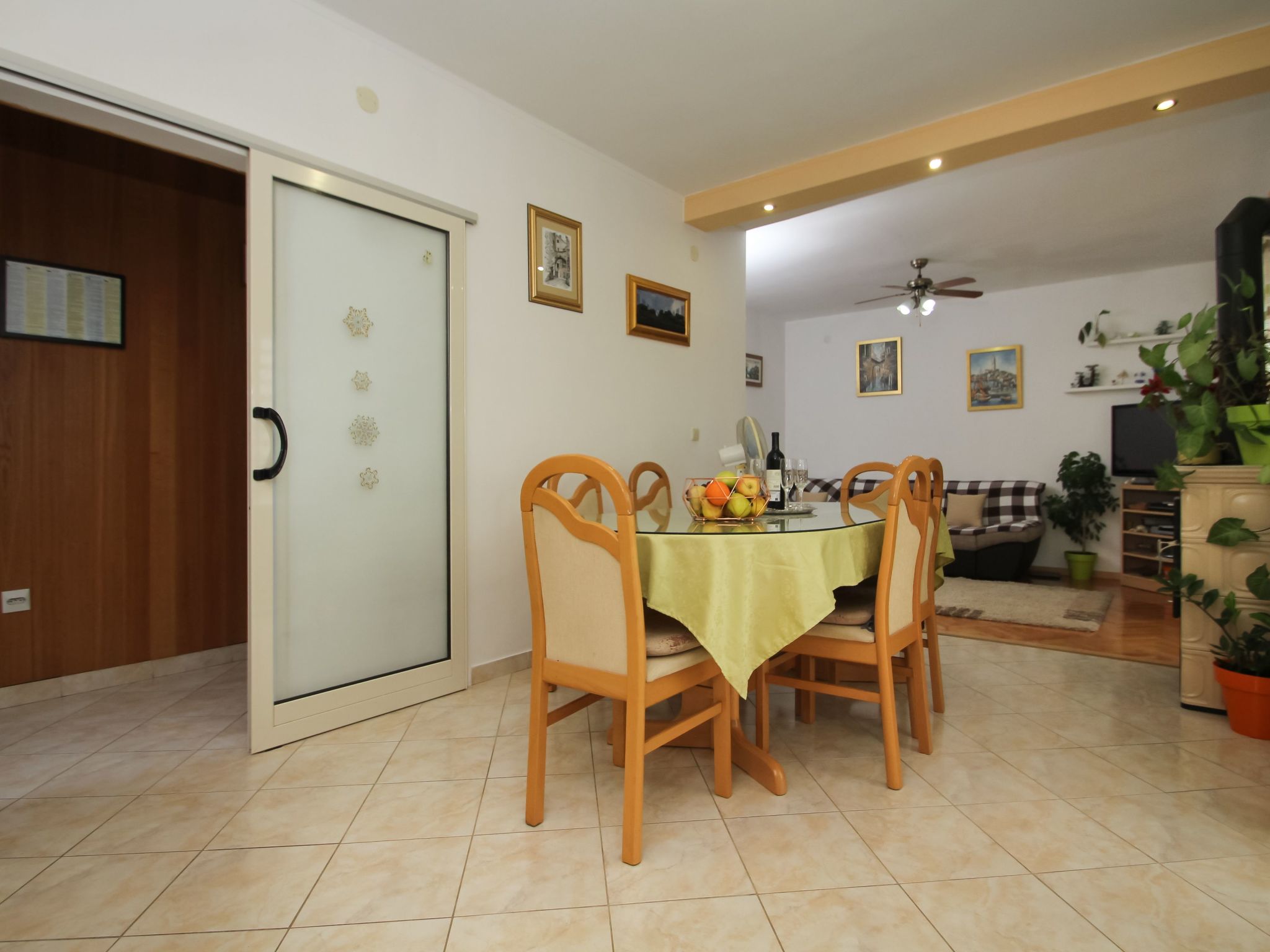 Vinka mit schönem Meerblick-Drinnen