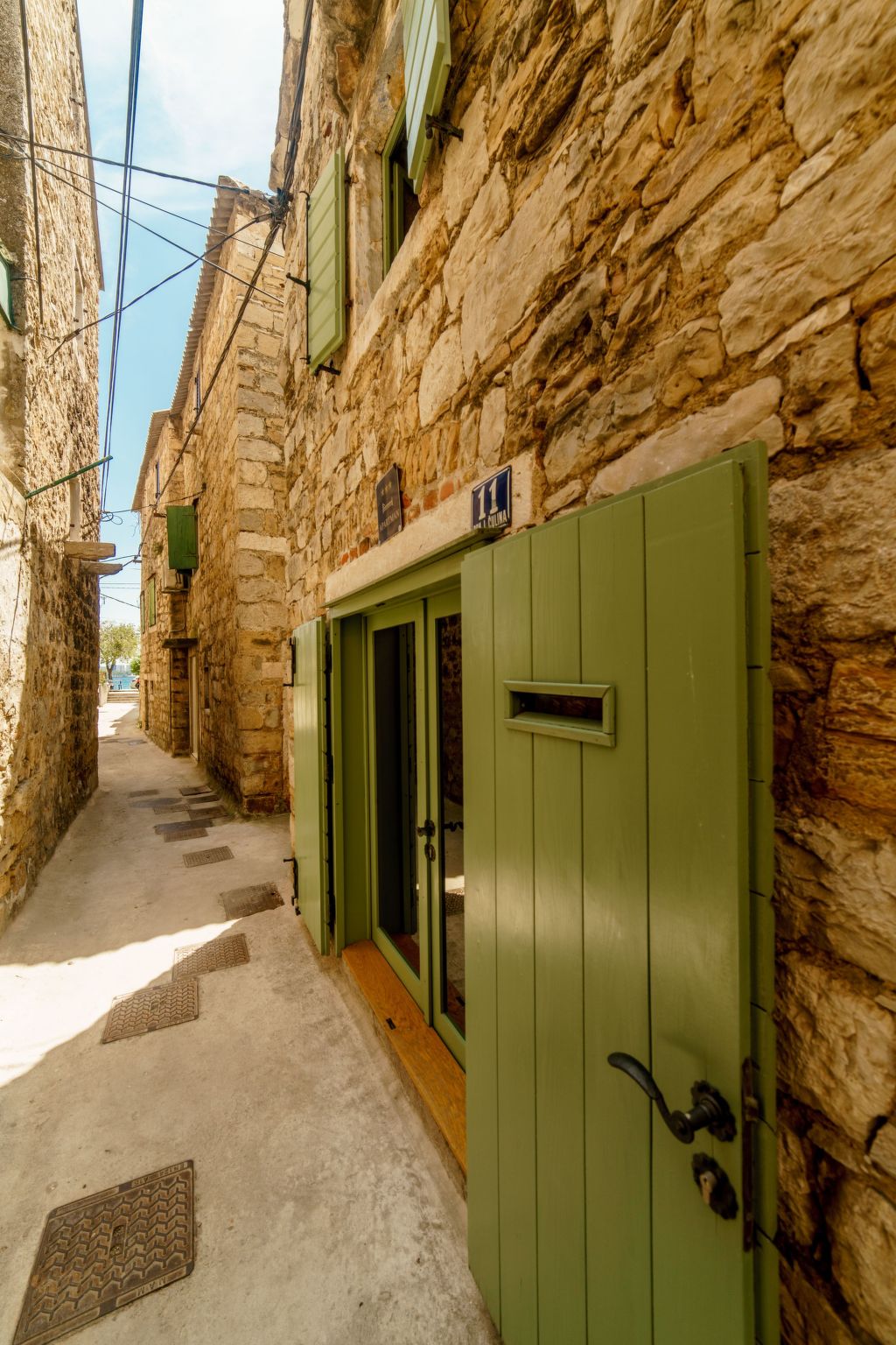 Haus in Kastel Sucurac mit Garten und BBQ