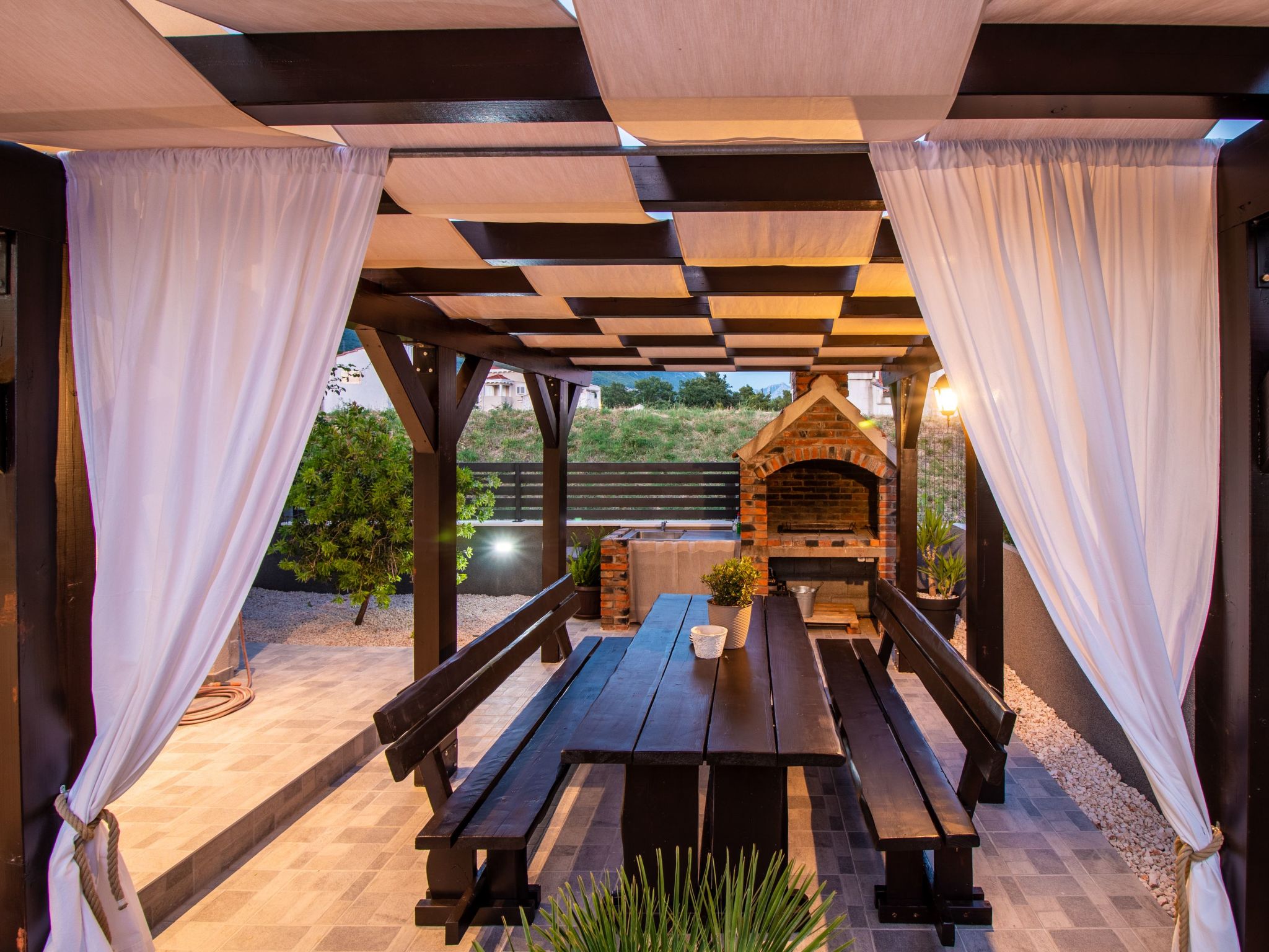 Villa Olea- Pool, Grill, Nähe Flughafen Split-Drinnen