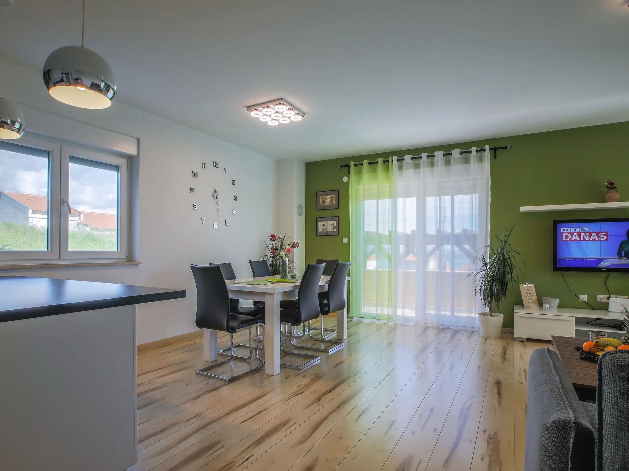 Villa Olea- Pool, Grill, Nähe Flughafen Split-Drinnen