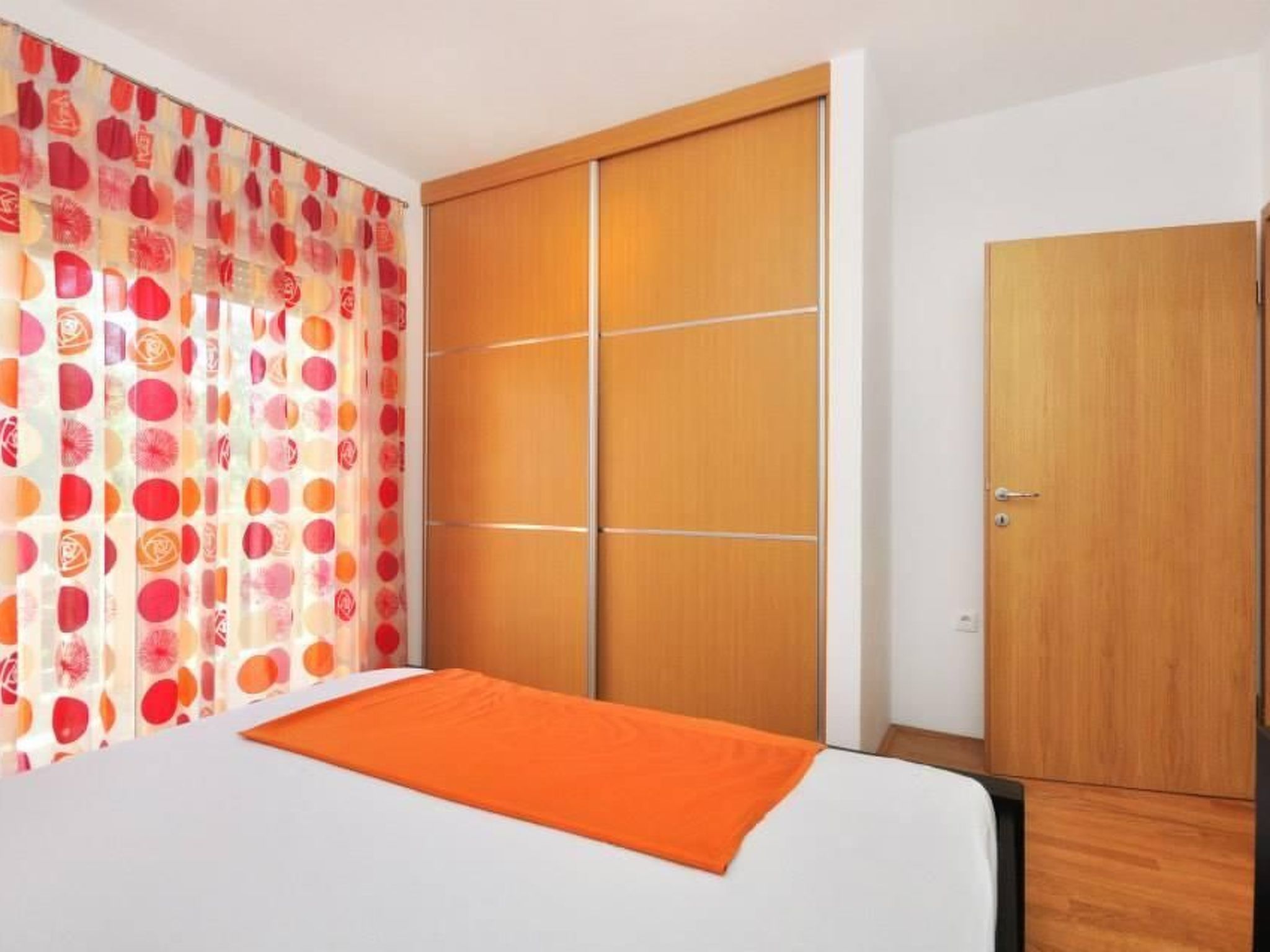 "Red" mit Blick auf das Wasser-Image-tags.info