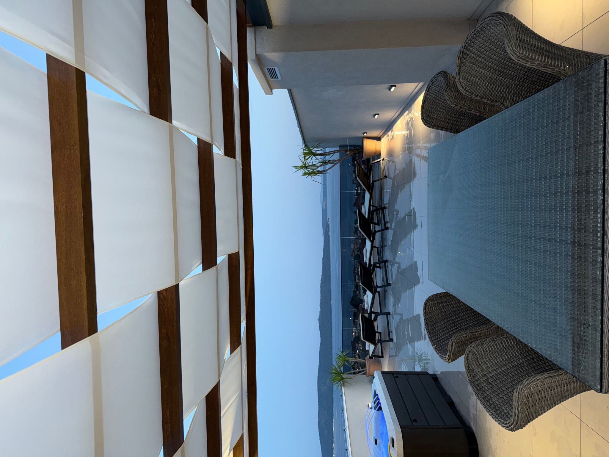 "Magnificent Lux View"