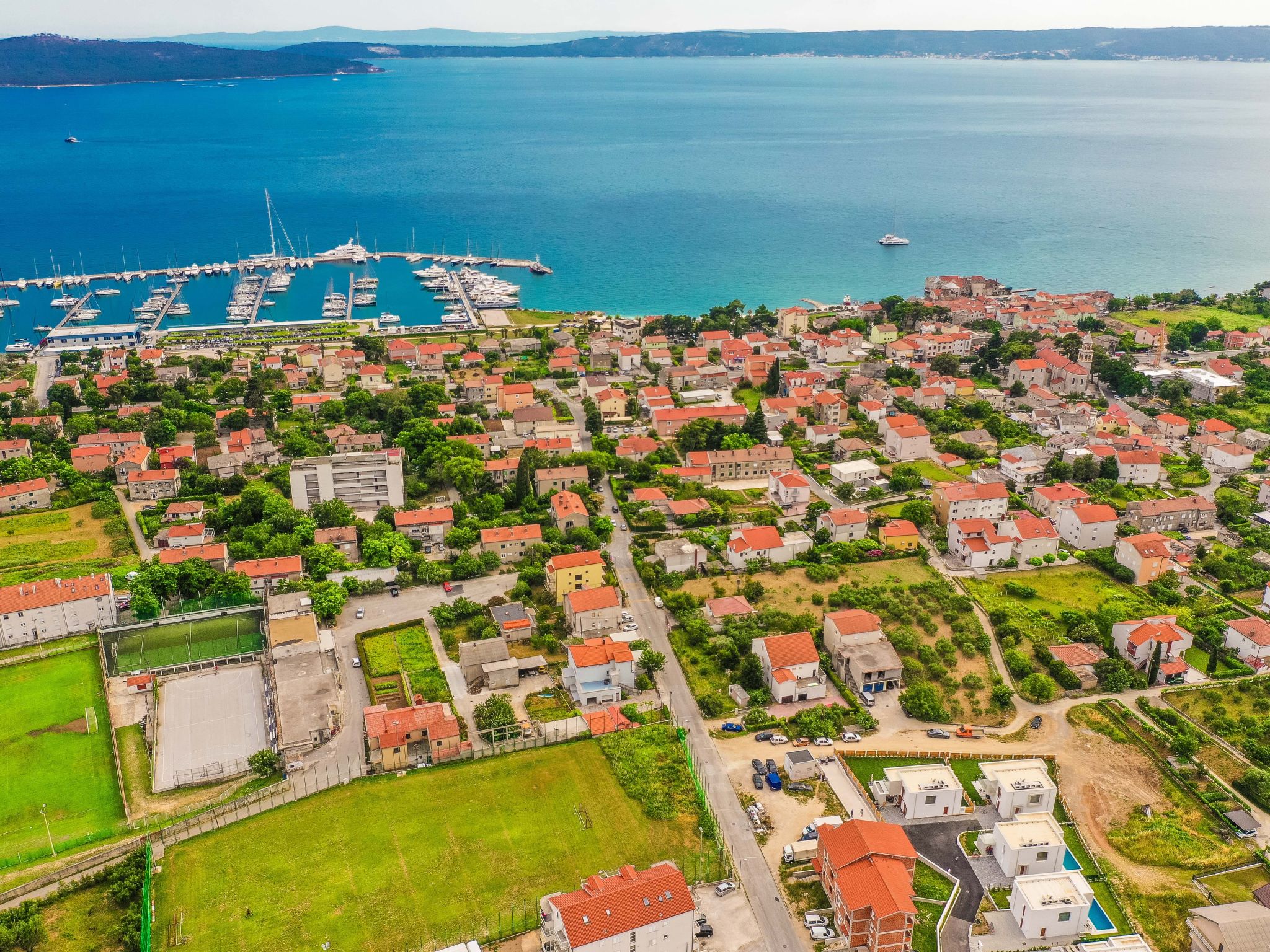 Modern eingerichtete Villa Ingrid mit beheiztem Pool