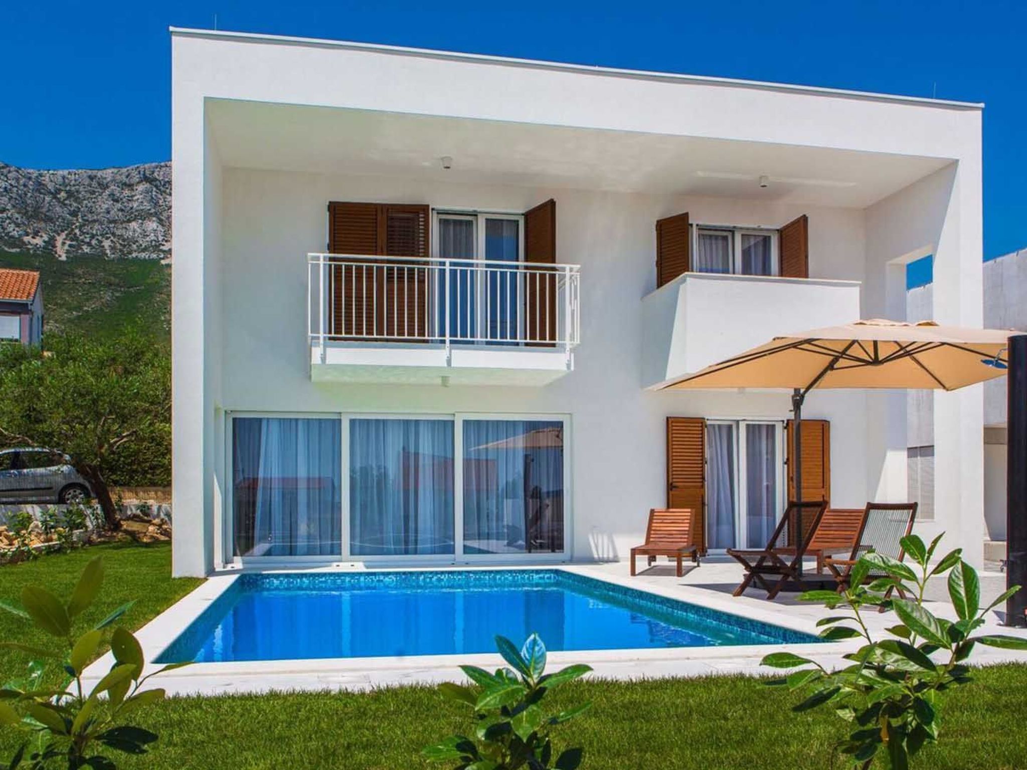 Elegante Villa Grace mit Pool