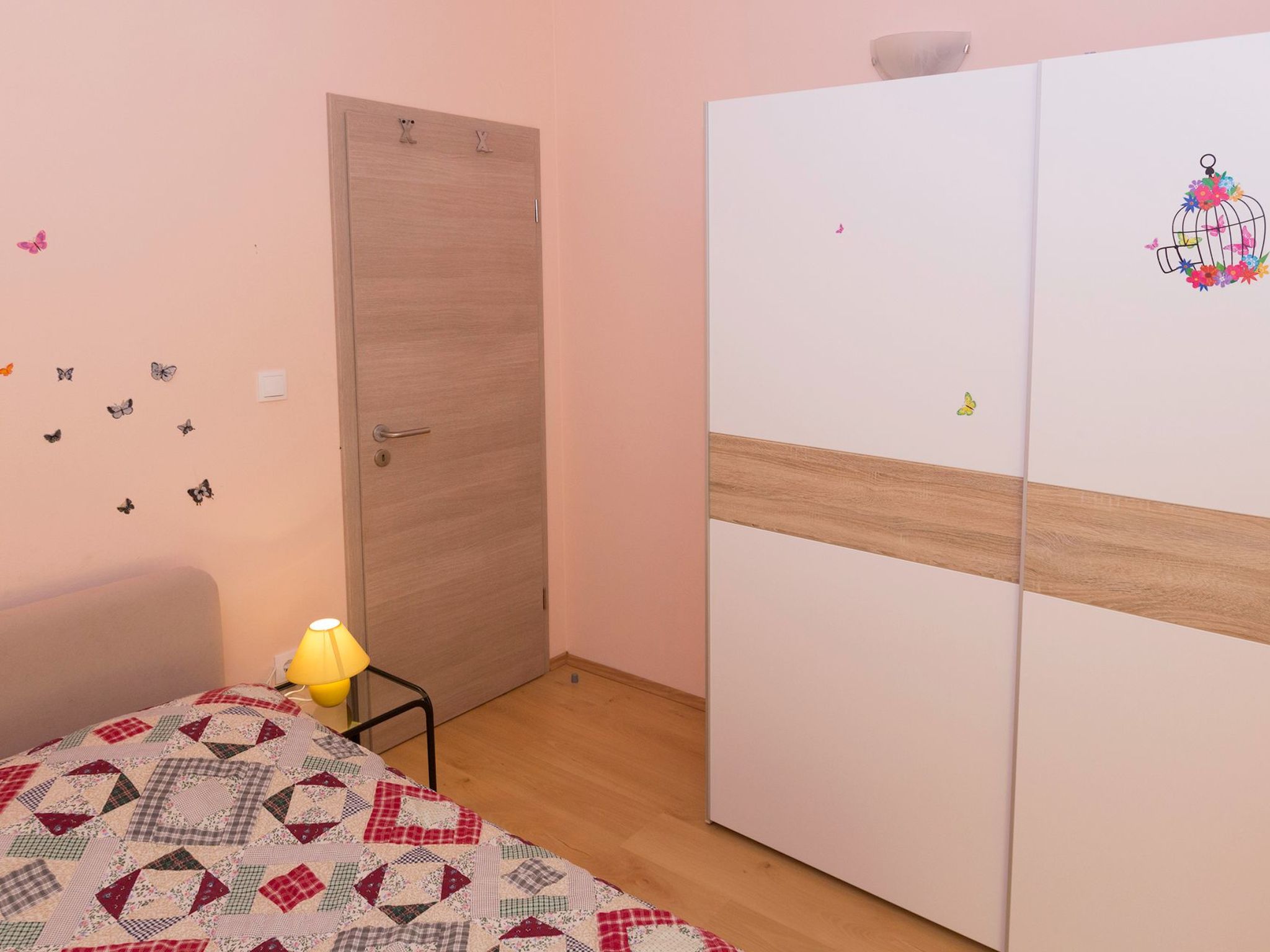 Villa "Sonnenblume" mit eigenem Garten und Grill-Drinnen