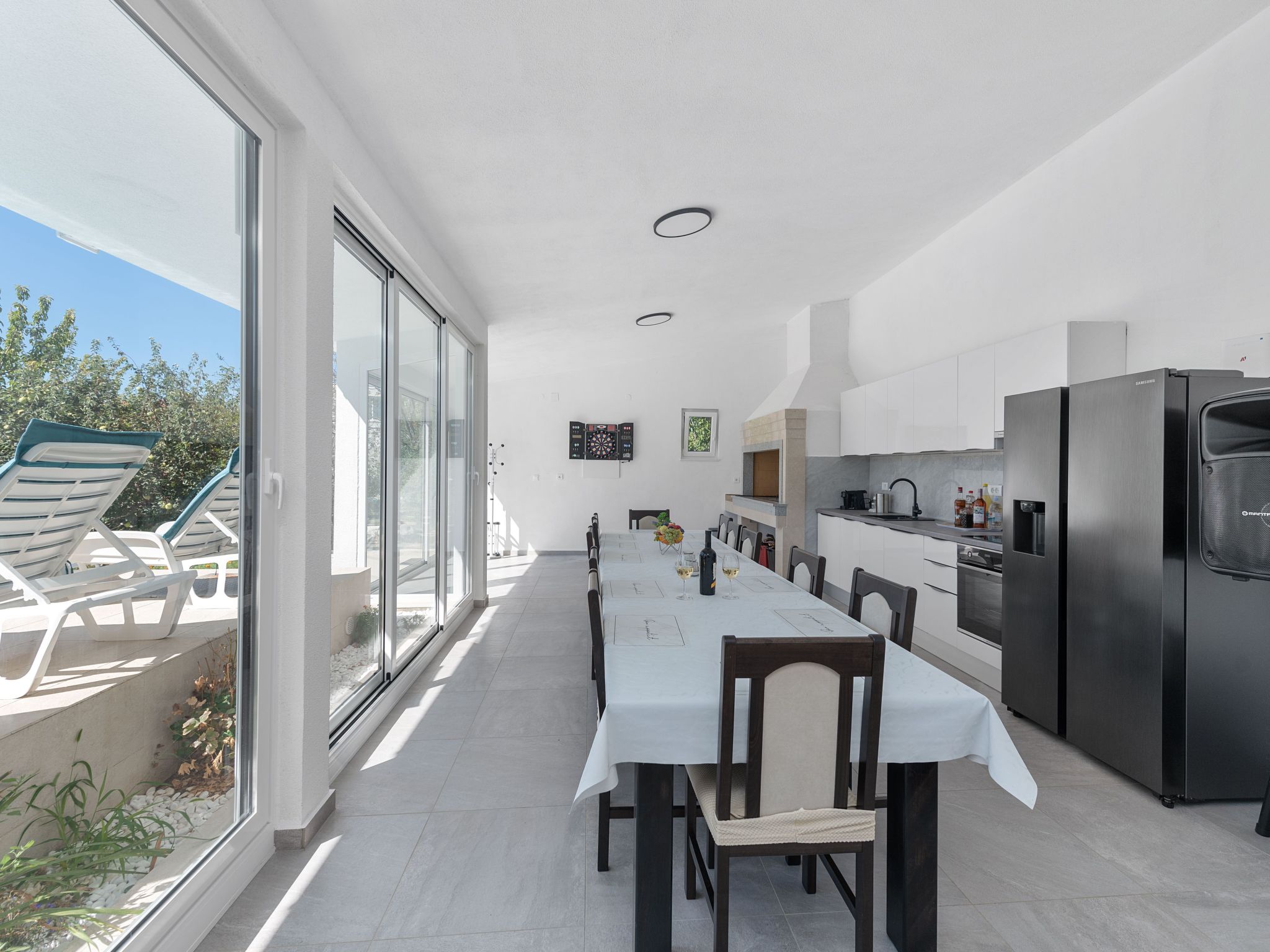 Villa Almas mit Schwimmbad, Fitnessraum, Tennisplatz-Drinnen