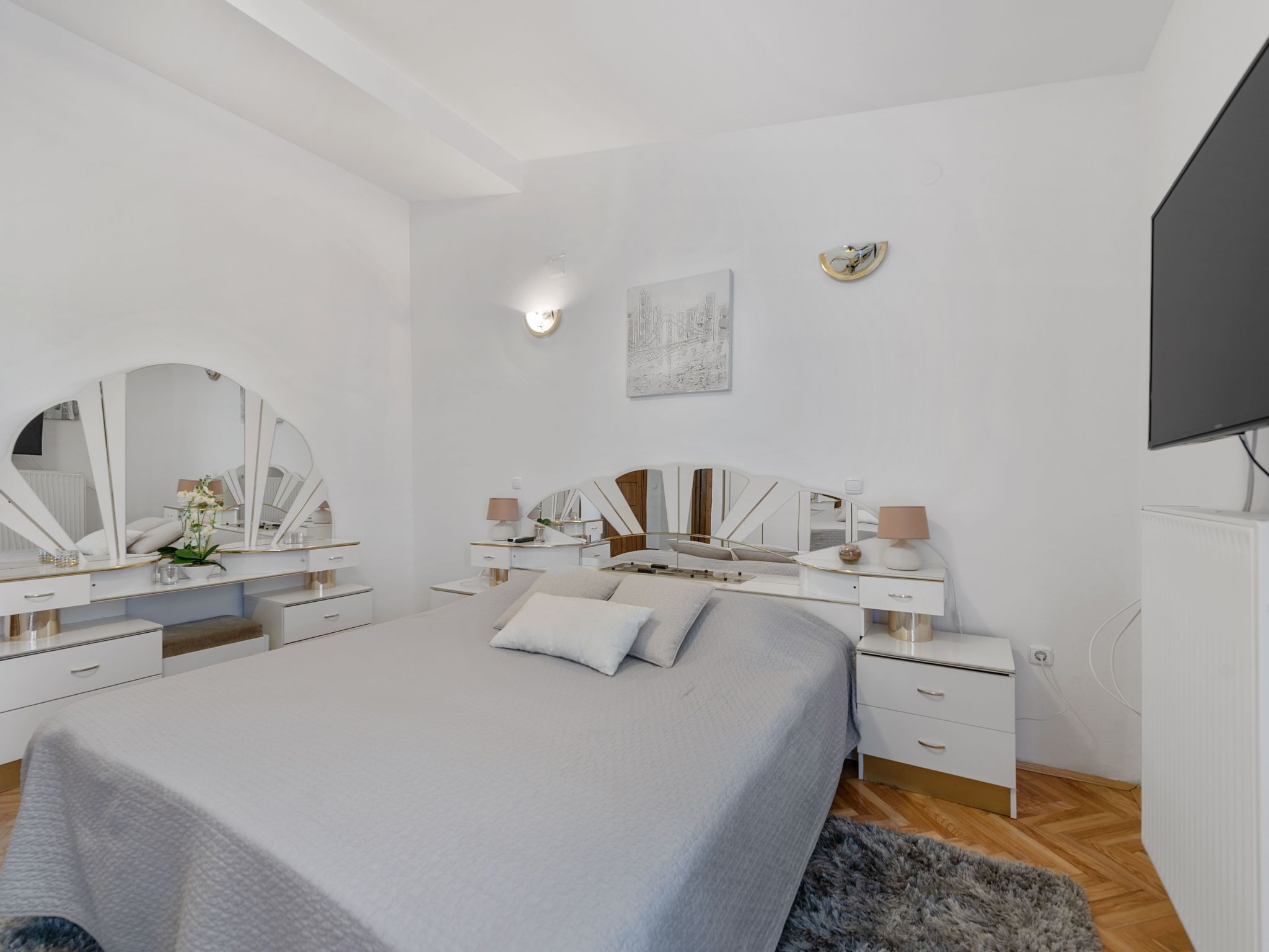 Villa Almas mit Schwimmbad, Fitnessraum, Tennisplatz-Drinnen