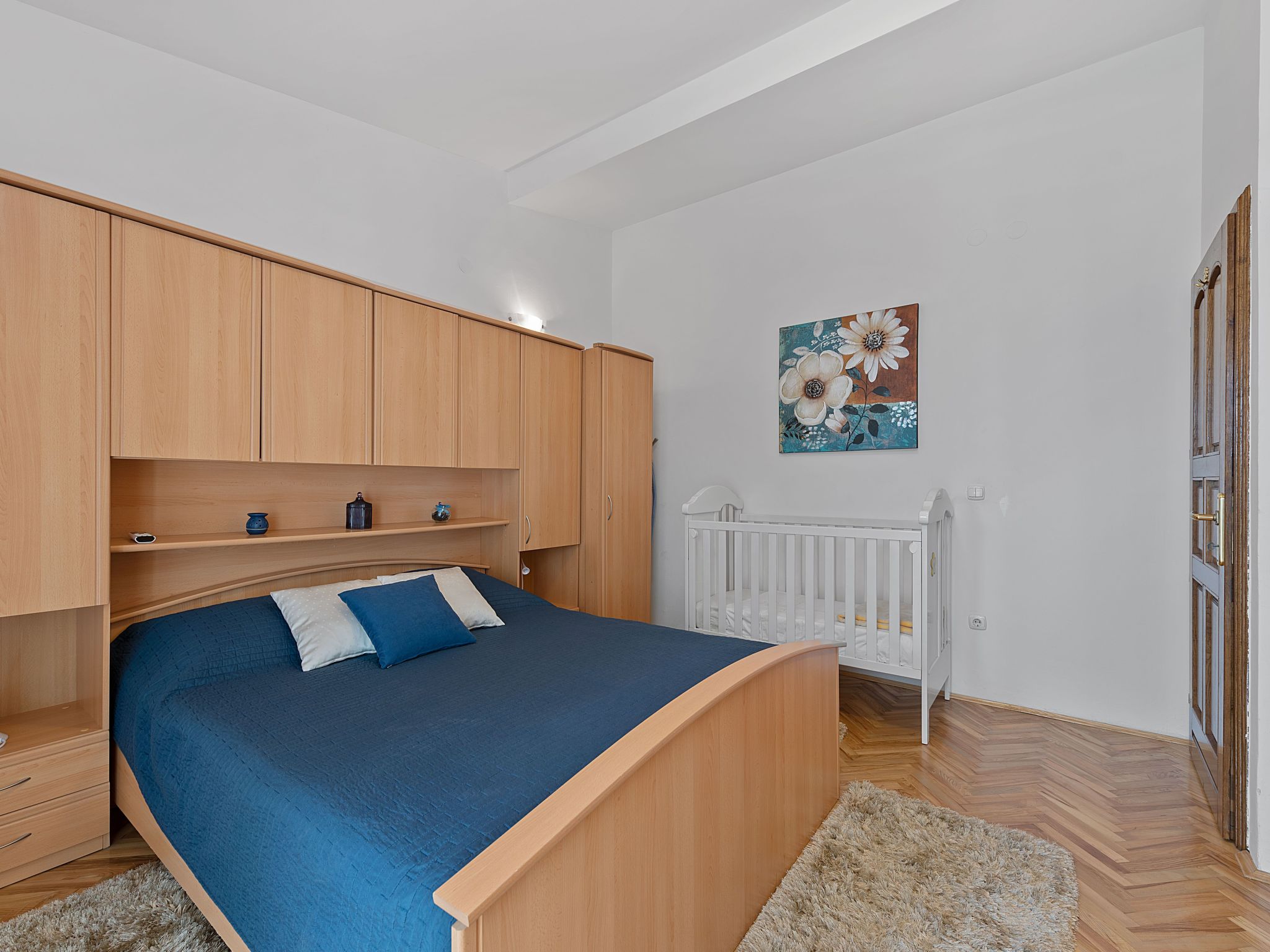 Villa Almas mit Schwimmbad, Fitnessraum, Tennisplatz-Drinnen