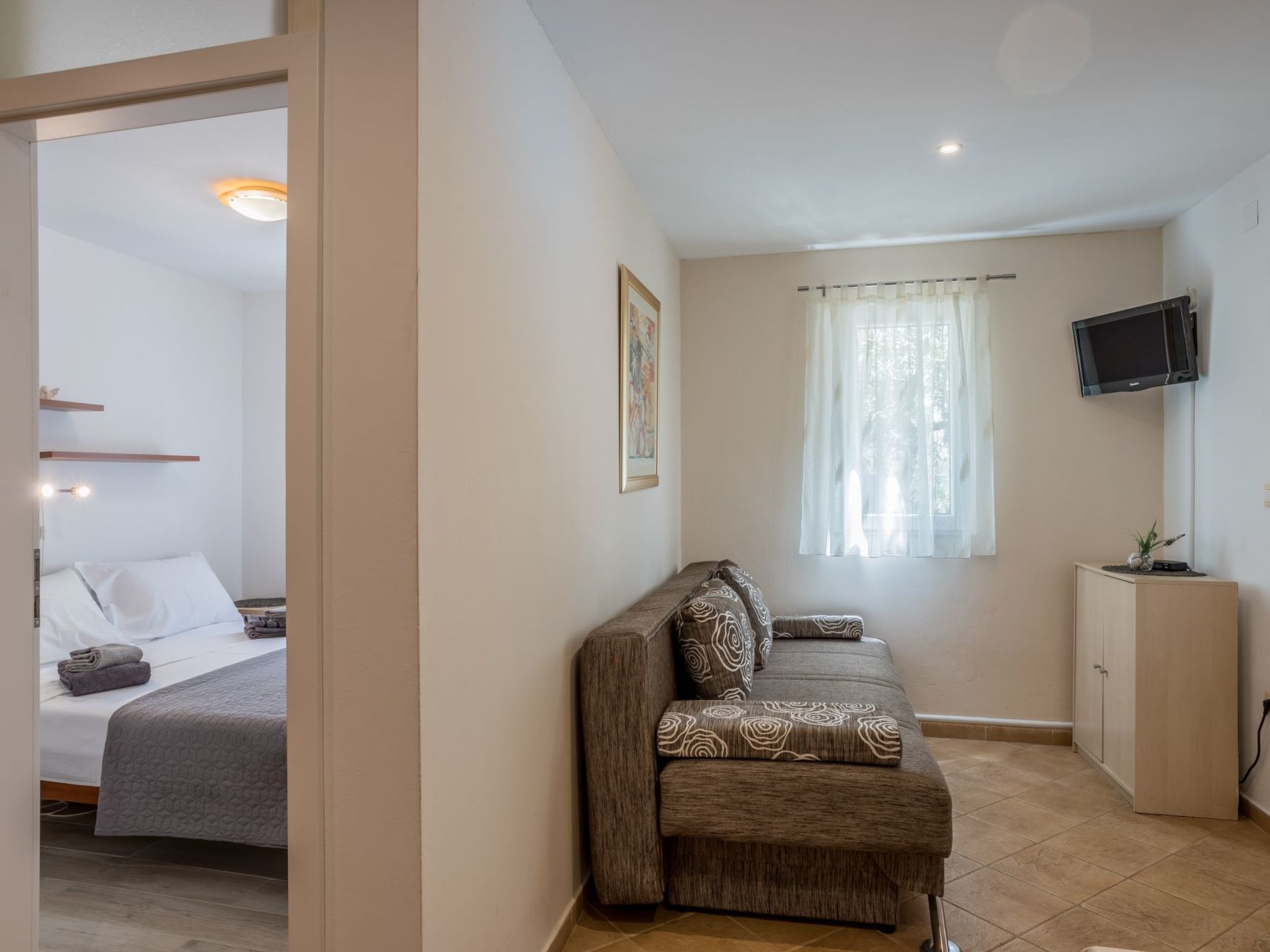 Komplex Oliva mit Pool und großem Garten-Drinnen