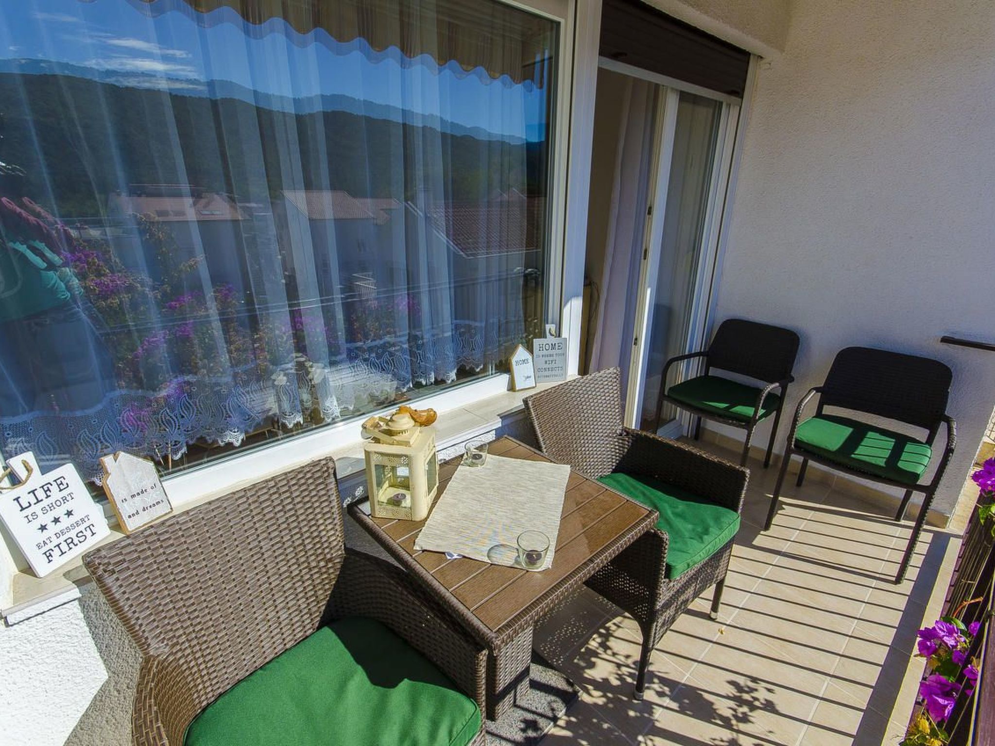 Komplex Oliva mit Pool und großem Garten-Drinnen