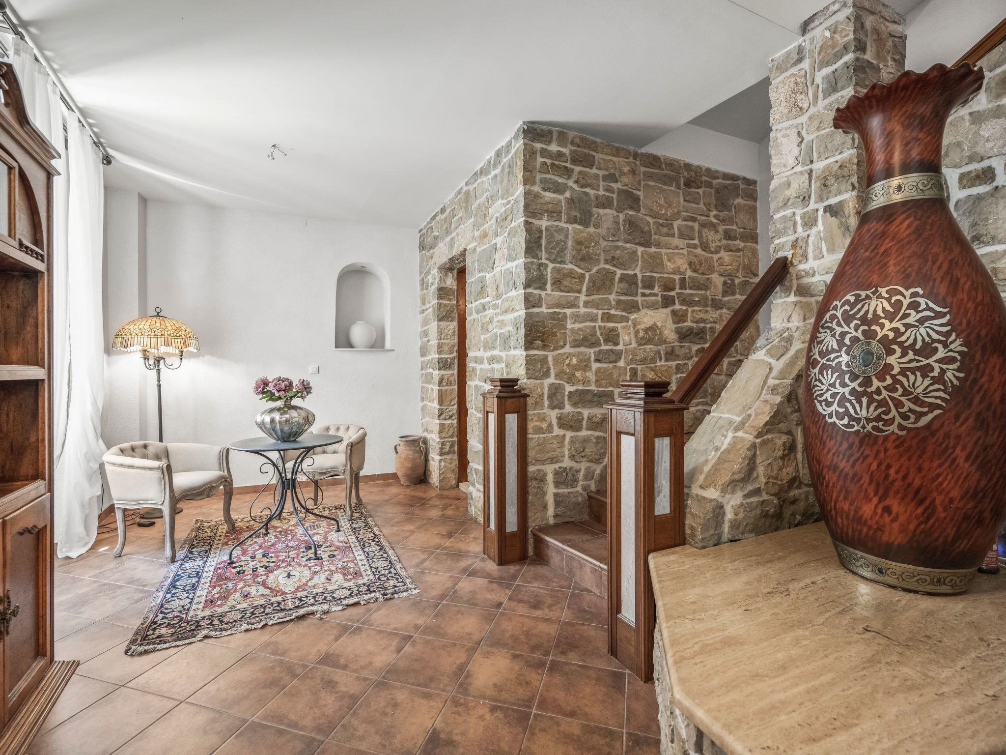 Villa Anna Varos-Image-tags.info