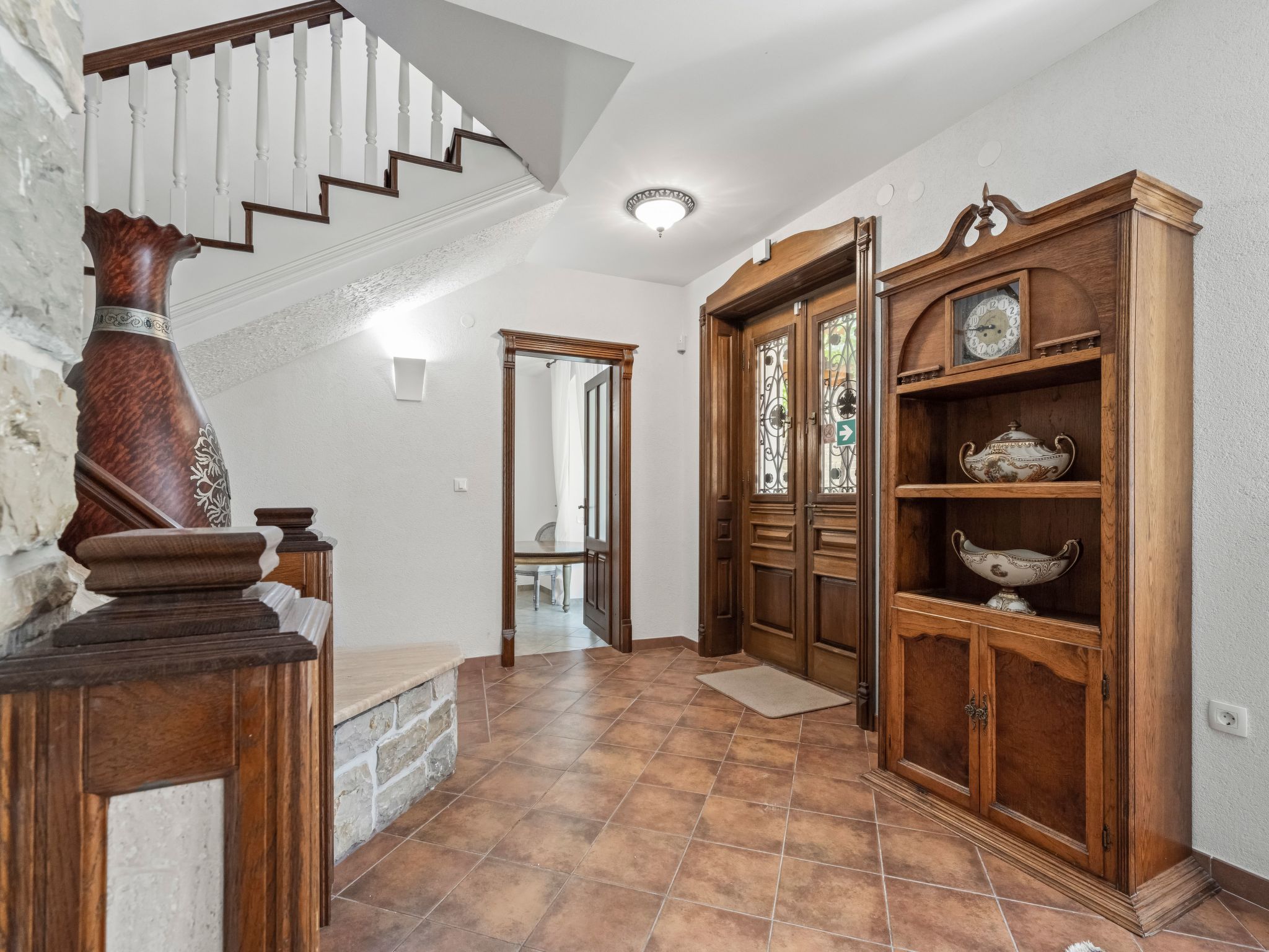 Villa Anna Varos-Image-tags.info