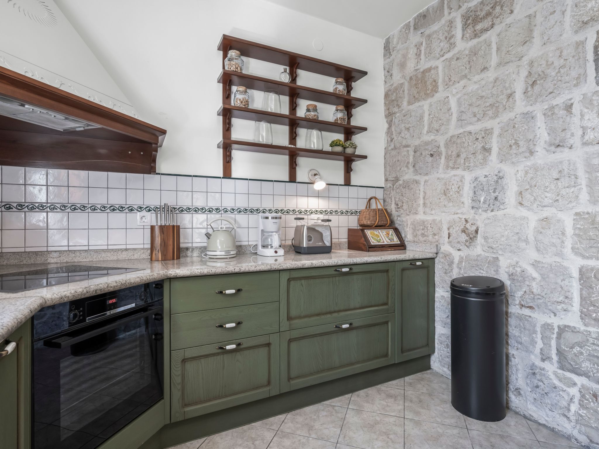 Villa Anna Varos-Image-tags.info