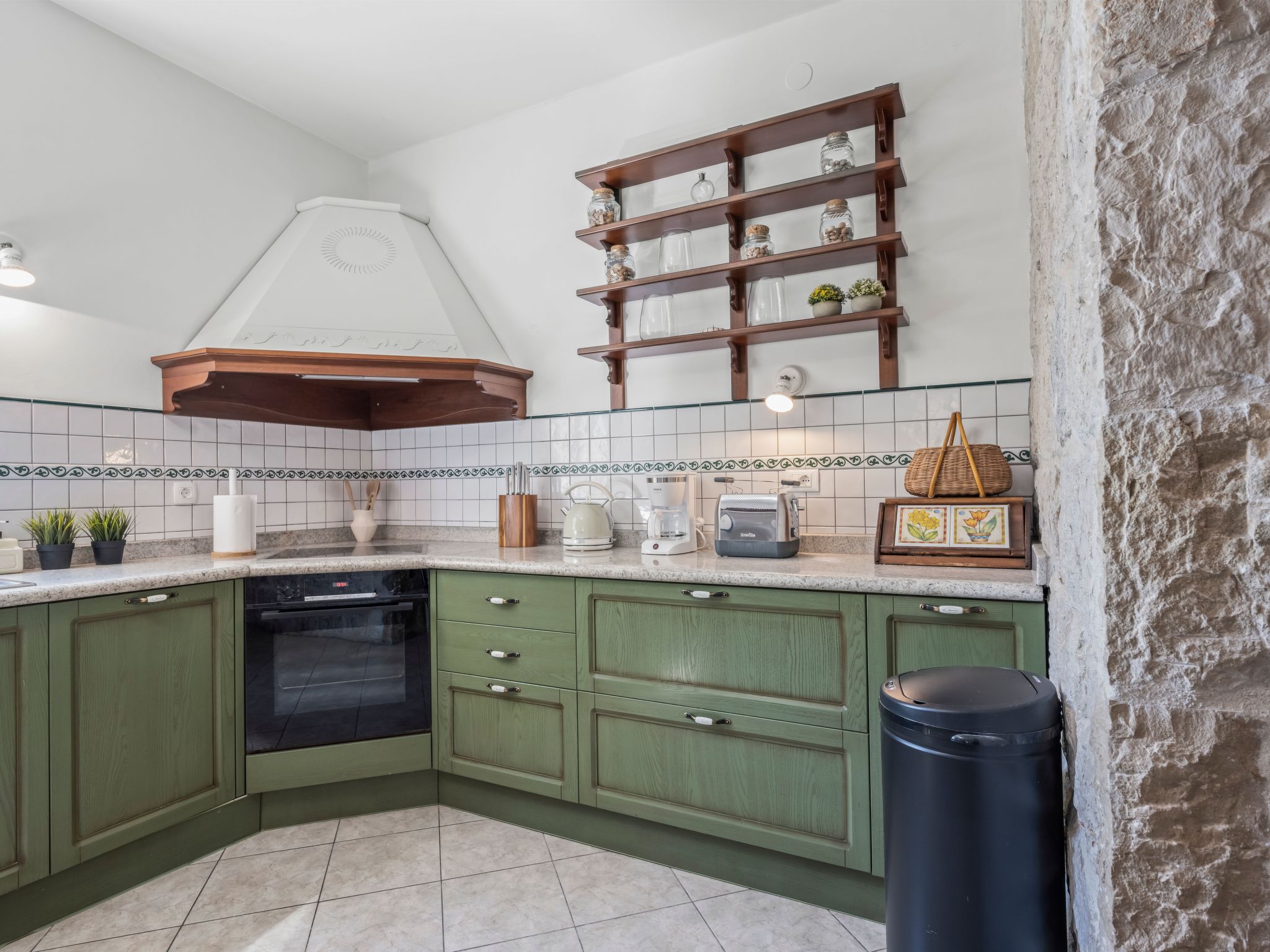 Villa Anna Varos-Image-tags.info