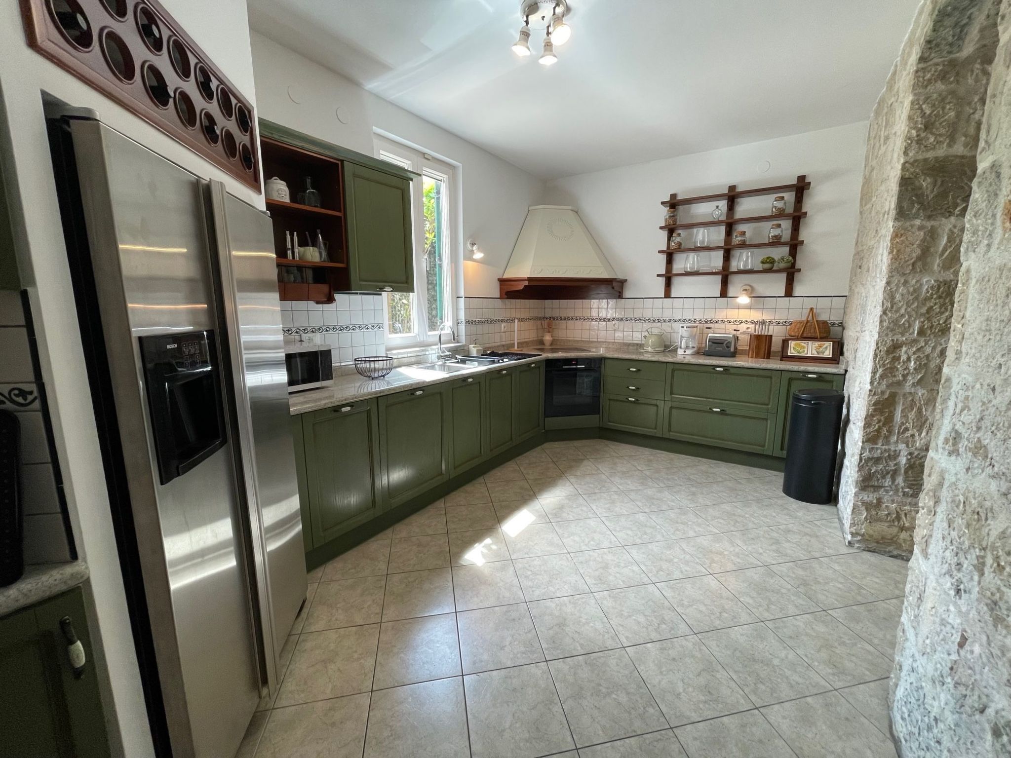 Villa Anna Varos-Image-tags.info