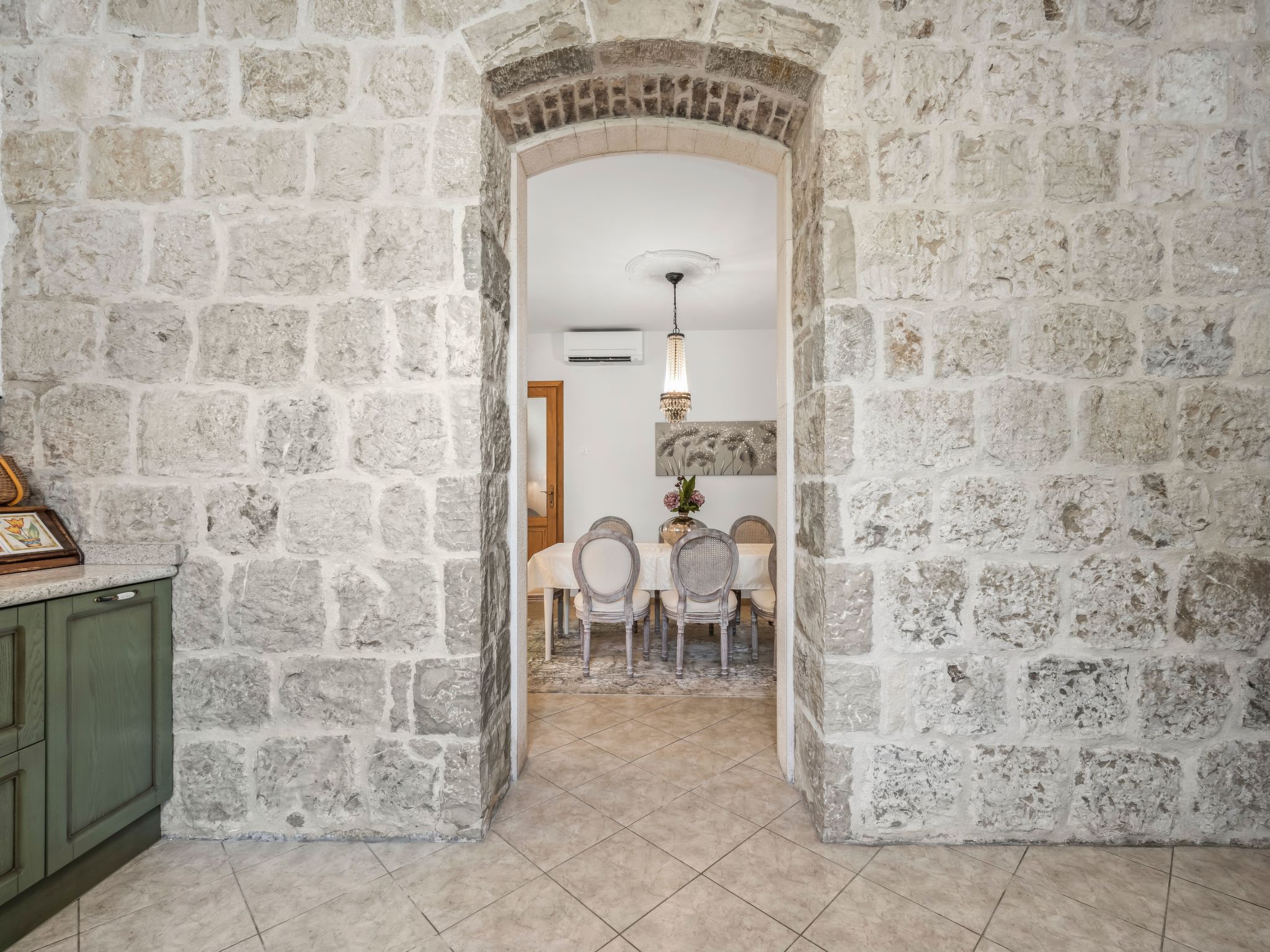 Villa Anna Varos-Image-tags.info