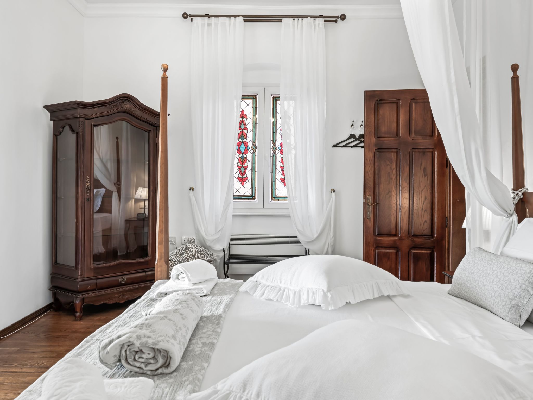 Villa Anna Varos-Image-tags.info