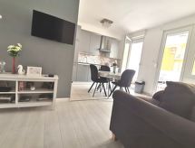Zonnig appartement met terras nabij de kust van Midden-Dalmatië - thumbnail 2