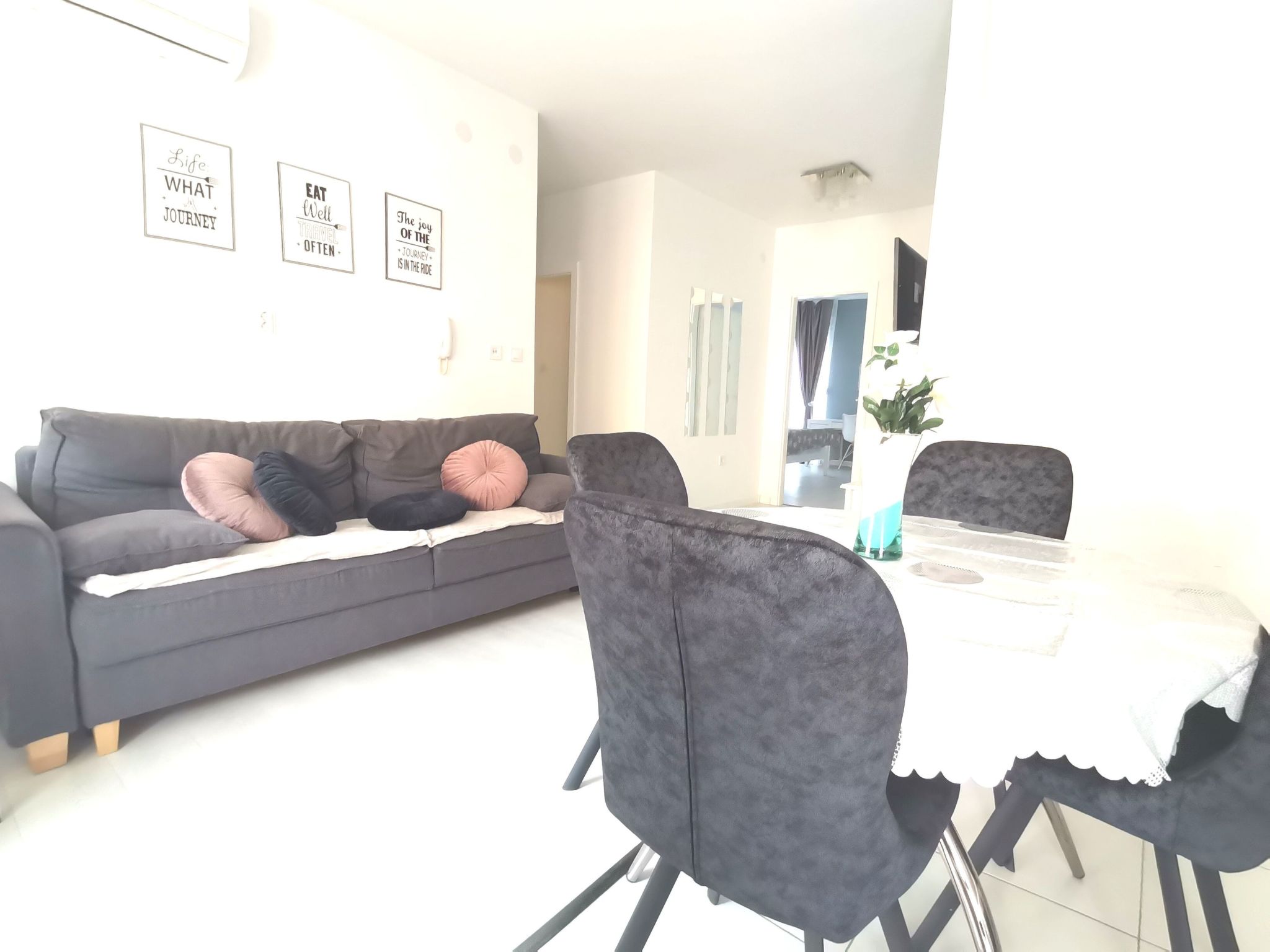 Wohnung mit Terrasse-Dedans