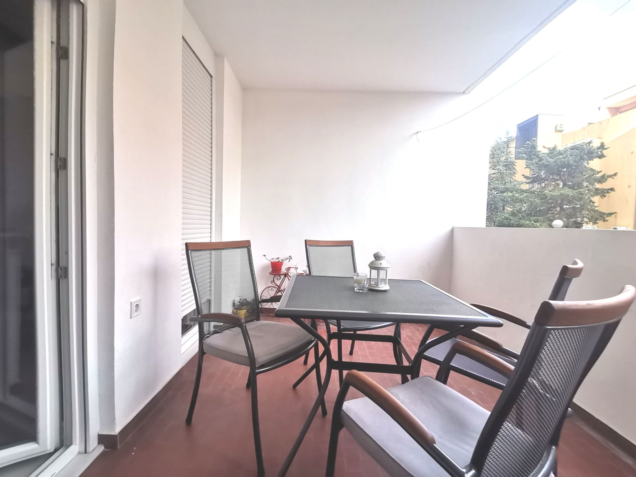 Wohnung mit Terrasse-Dedans