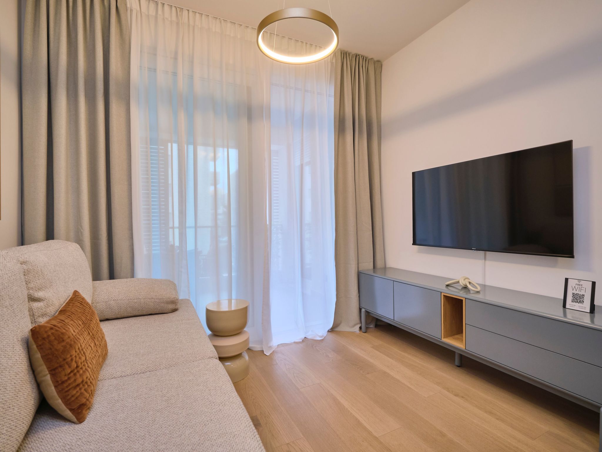 "Splitful Apartment"-Dedans