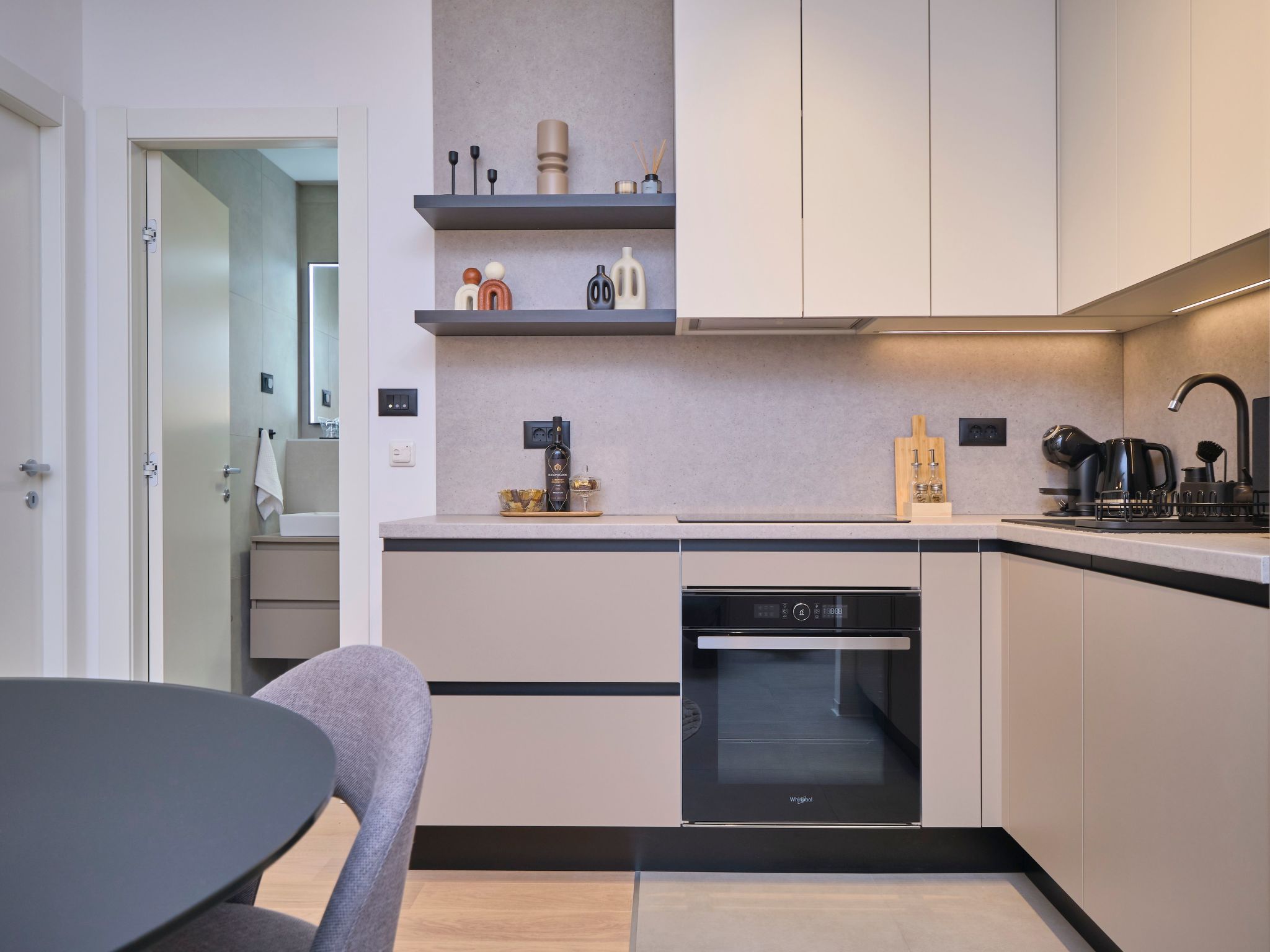 "Splitful Apartment"-Dedans